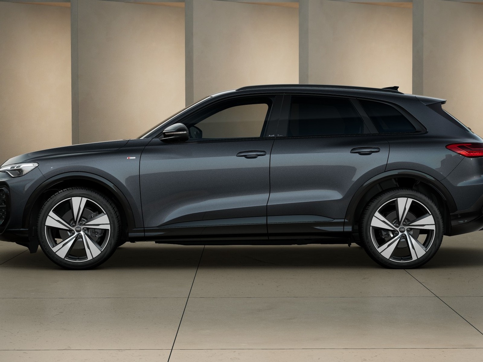 3 - Audi Q5 2.0 tdi mhev+ 204cv launch edition one quattro s tronic