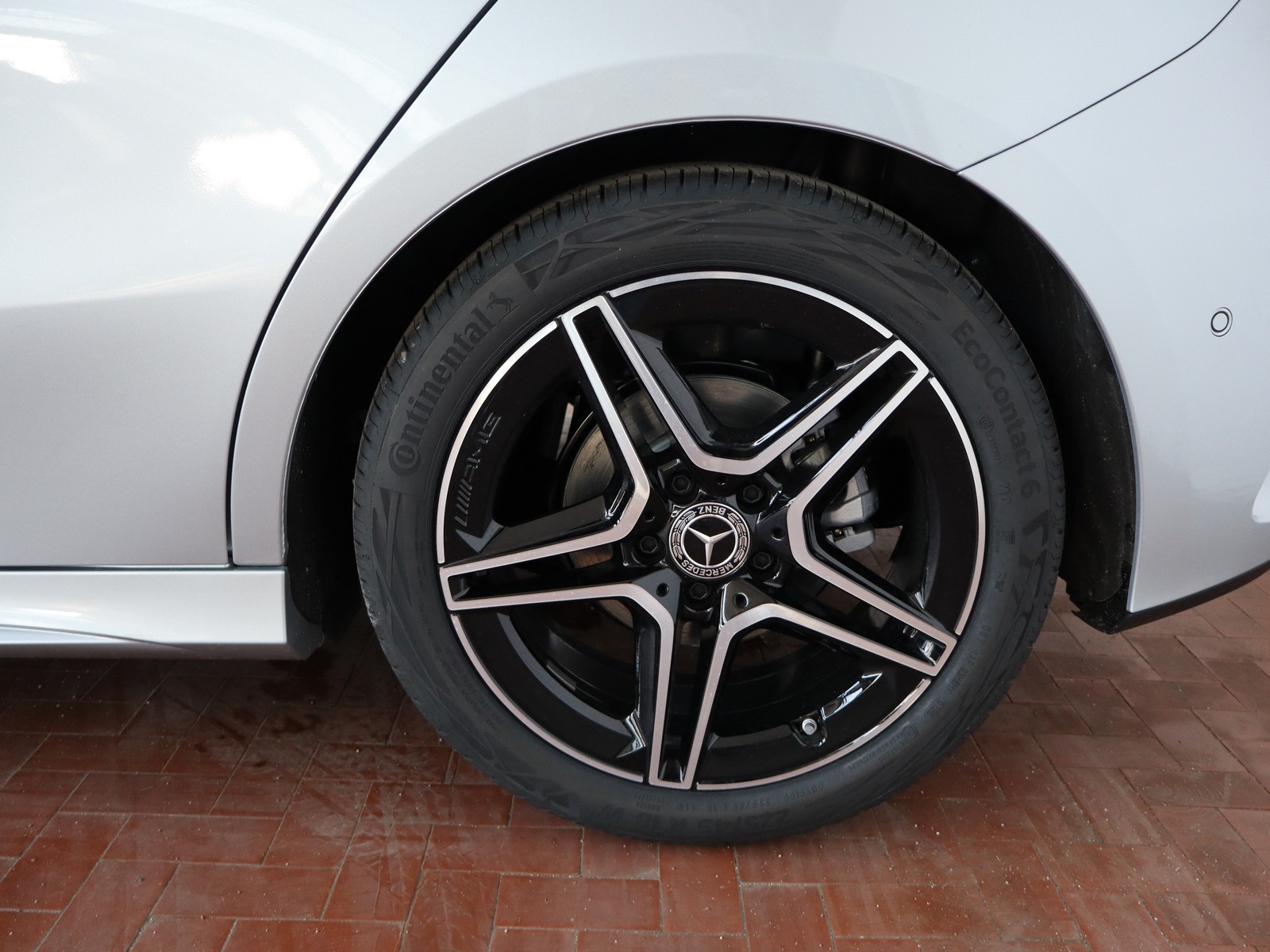 4 - Mercedes Classe A 180 d amg line extra speedshift dct amg 8g