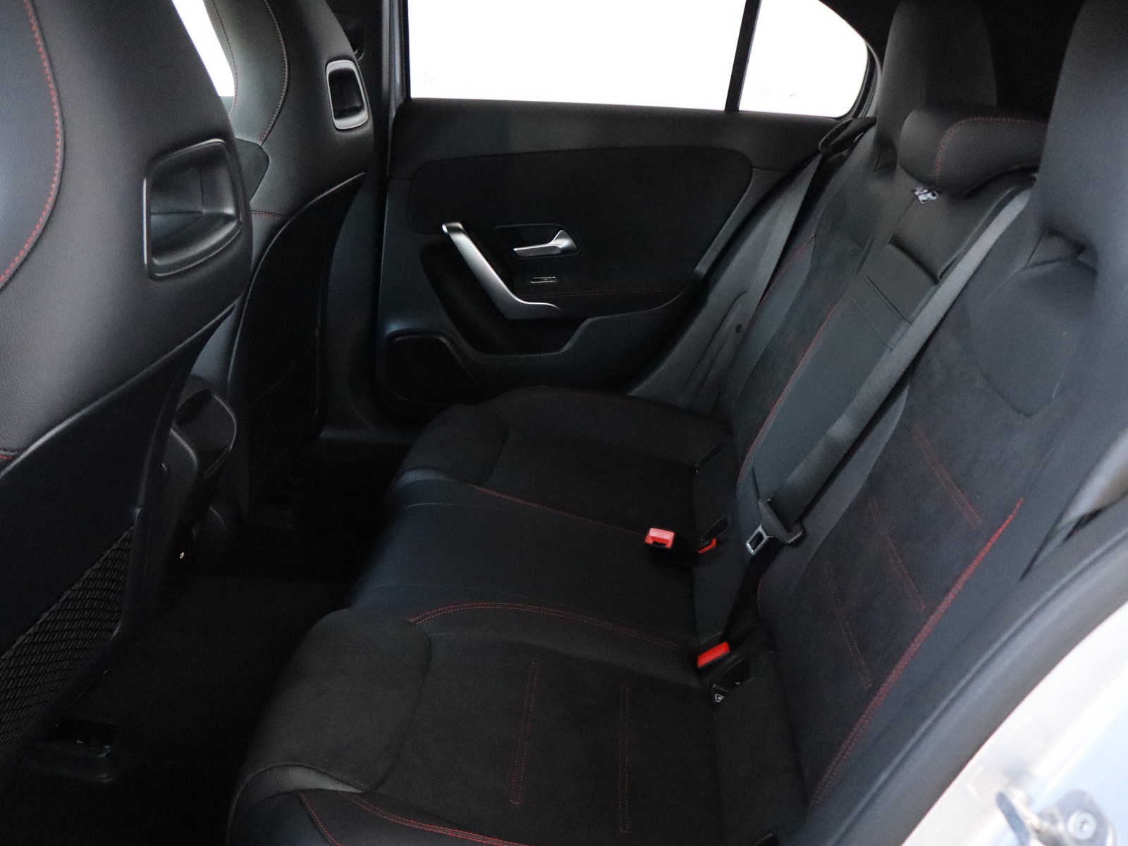 8 - Mercedes Classe A 180 d amg line extra speedshift dct amg 8g