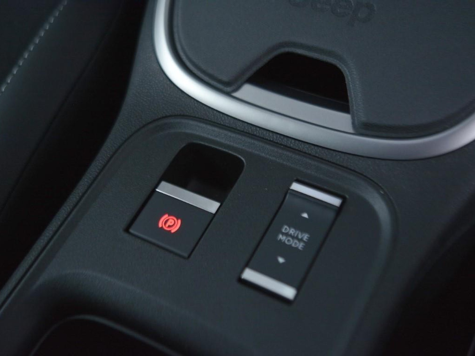 17 - Jeep Avenger 1.2 turbo e-hybrid mhev 110cv summit fwd edct6