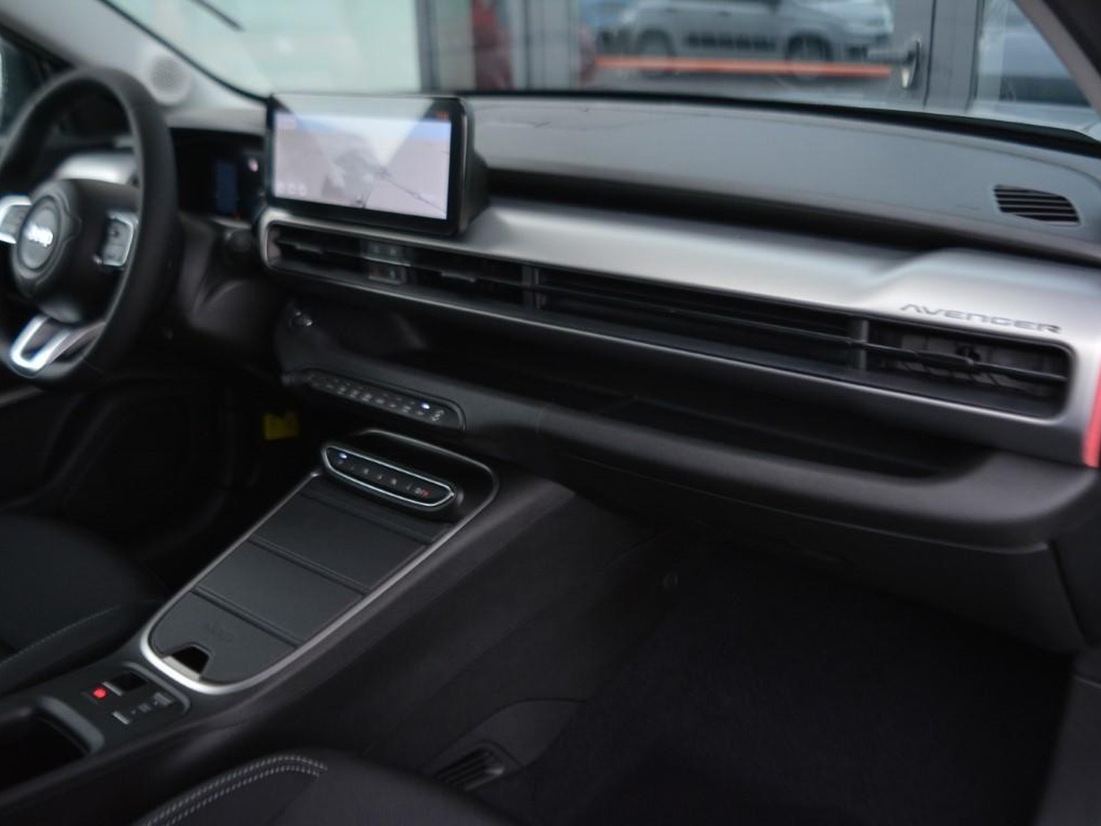 8 - Jeep Avenger 1.2 turbo e-hybrid mhev 110cv summit fwd edct6