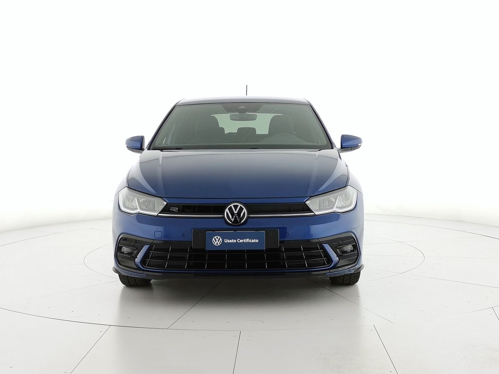 2 - Volkswagen Polo 1.0 tsi 95cv r line