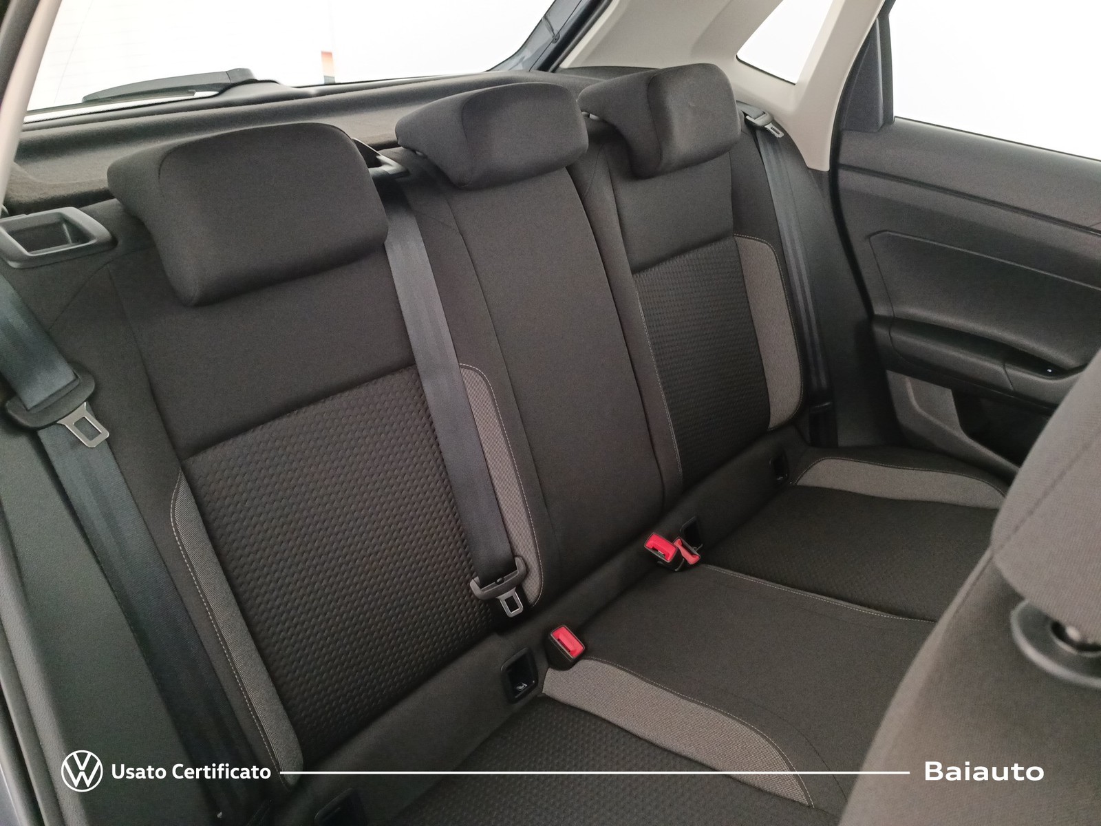 20 - Volkswagen Polo 1.0 tsi 95cv life dsg