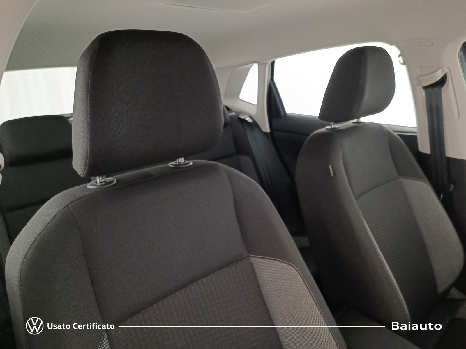 21 - Volkswagen Polo 1.0 tsi 95cv life dsg