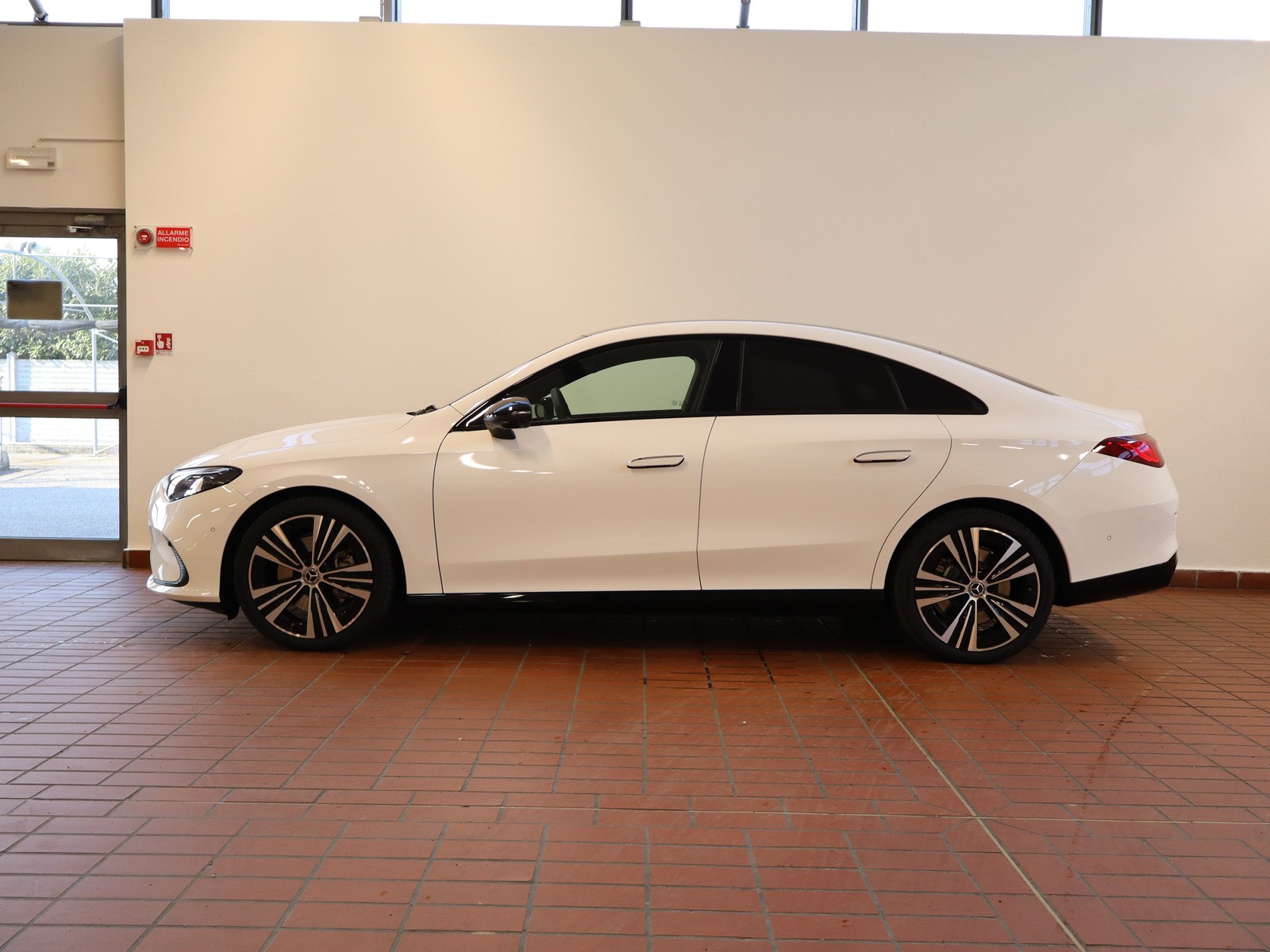 3 - Mercedes CLA eq 250+ advanced plus