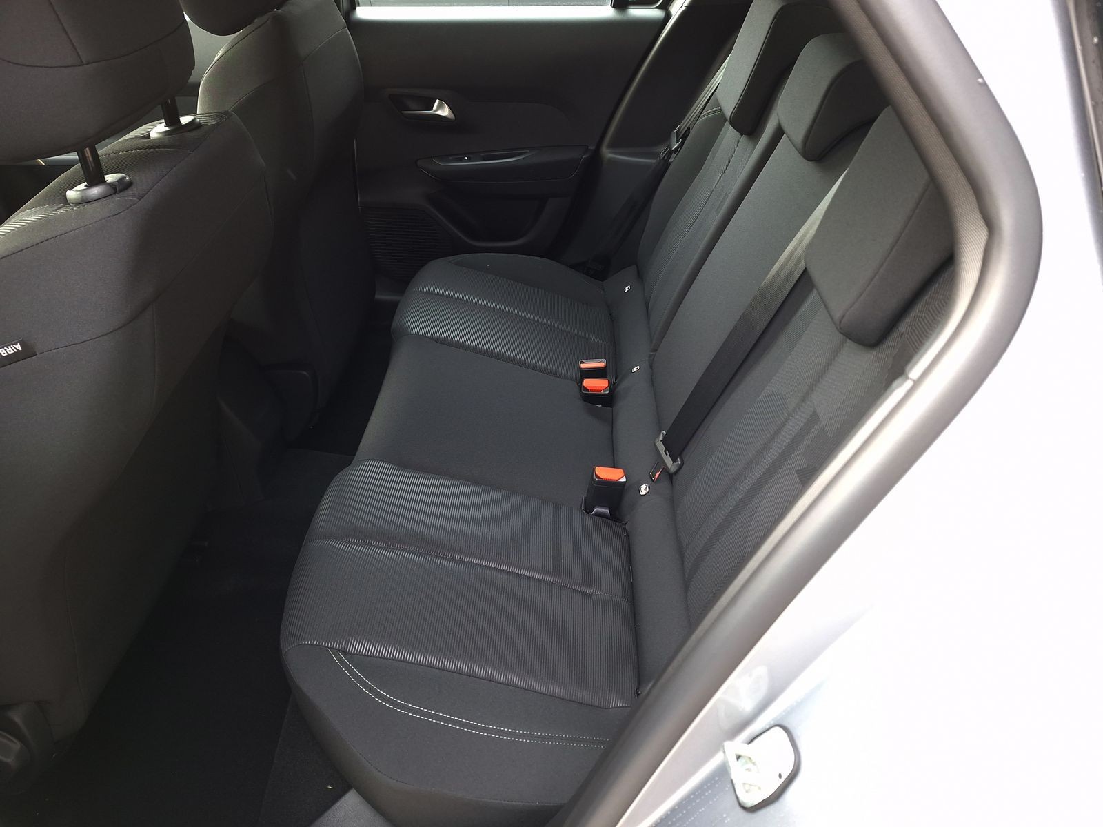 12 - Lancia Ypsilon 1.2 mhev 110cv e-dct