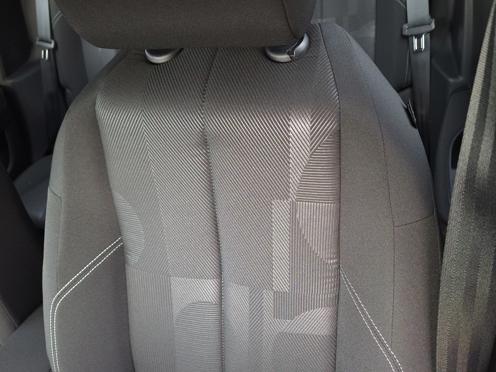 22 - Lancia Ypsilon 1.2 mhev 110cv e-dct