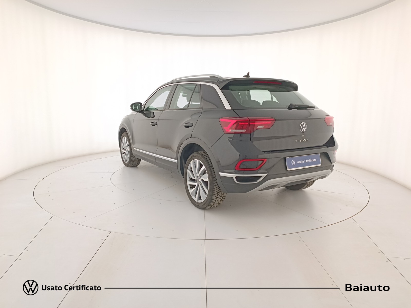 4 - Volkswagen T-Roc 1.5 tsi act style dsg