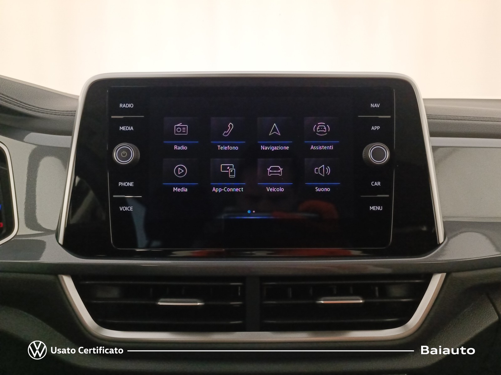 10 - Volkswagen T-Roc 1.5 tsi act style dsg