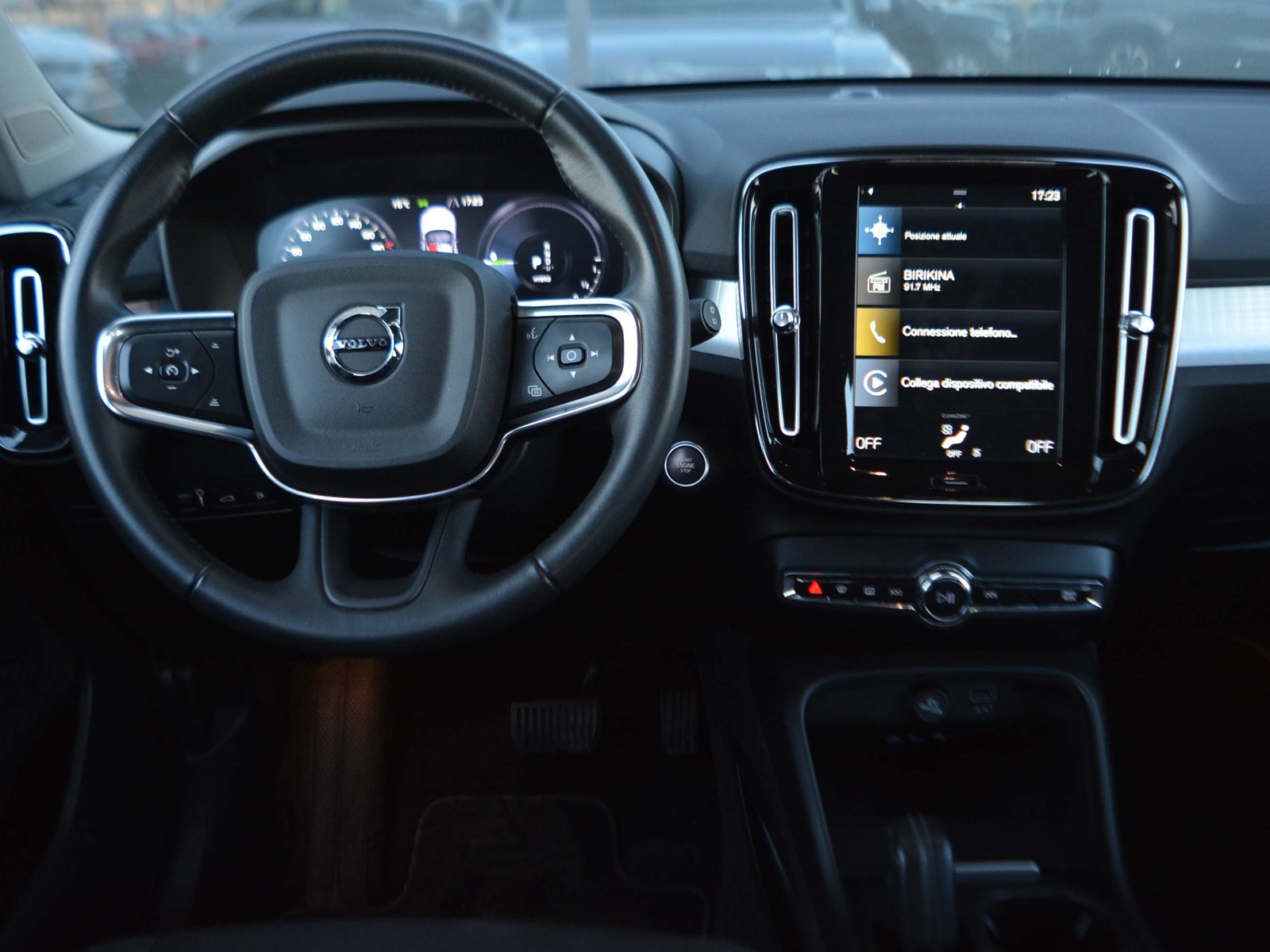 10 - Volvo XC40 1.5 t5 recharge plug-in-hybrid inscription expression geartronic my21