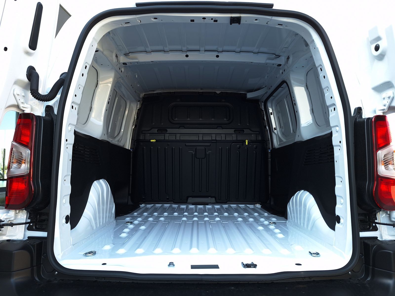 6 - Fiat Professional Doblò Series 4 Stock My26 Van M 1.5 Diesel 100 Cv Manuale