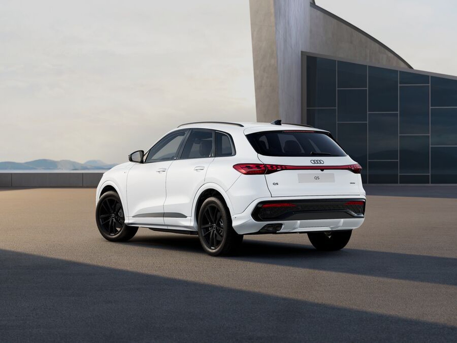 6 - Audi Q5 2.0 tdi mhev+ 204cv s line edition quattro s tronic