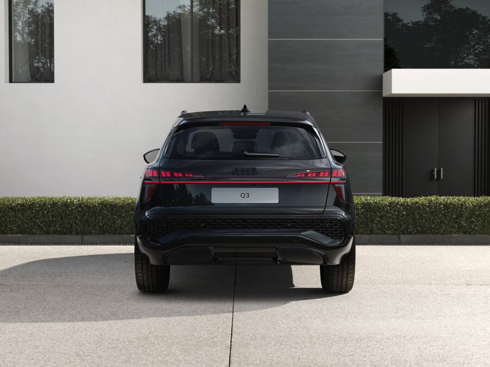 4 - Audi Q3 2.0 tdi 150cv s line edition s tronic