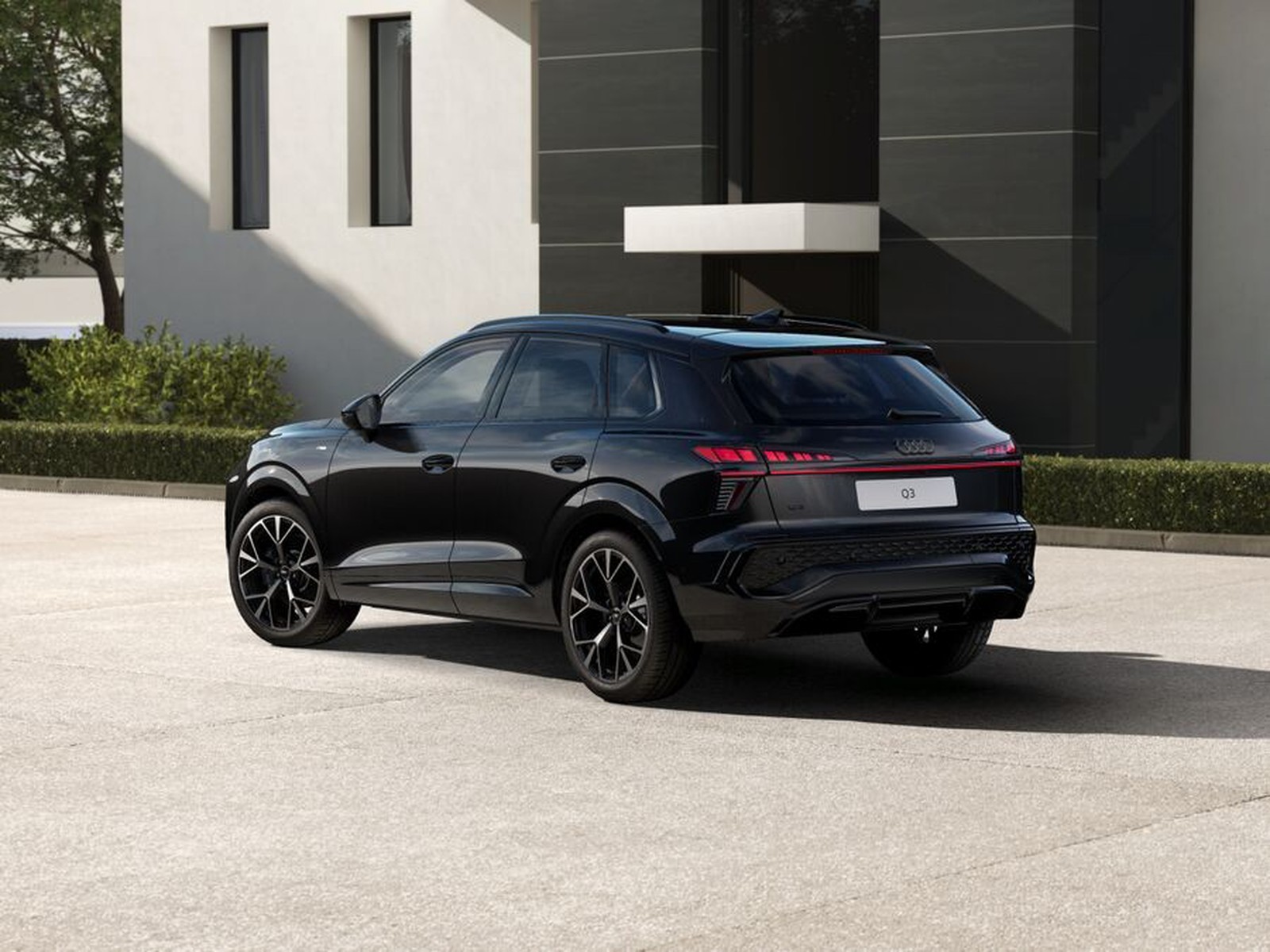 6 - Audi Q3 2.0 tdi 150cv s line edition s tronic