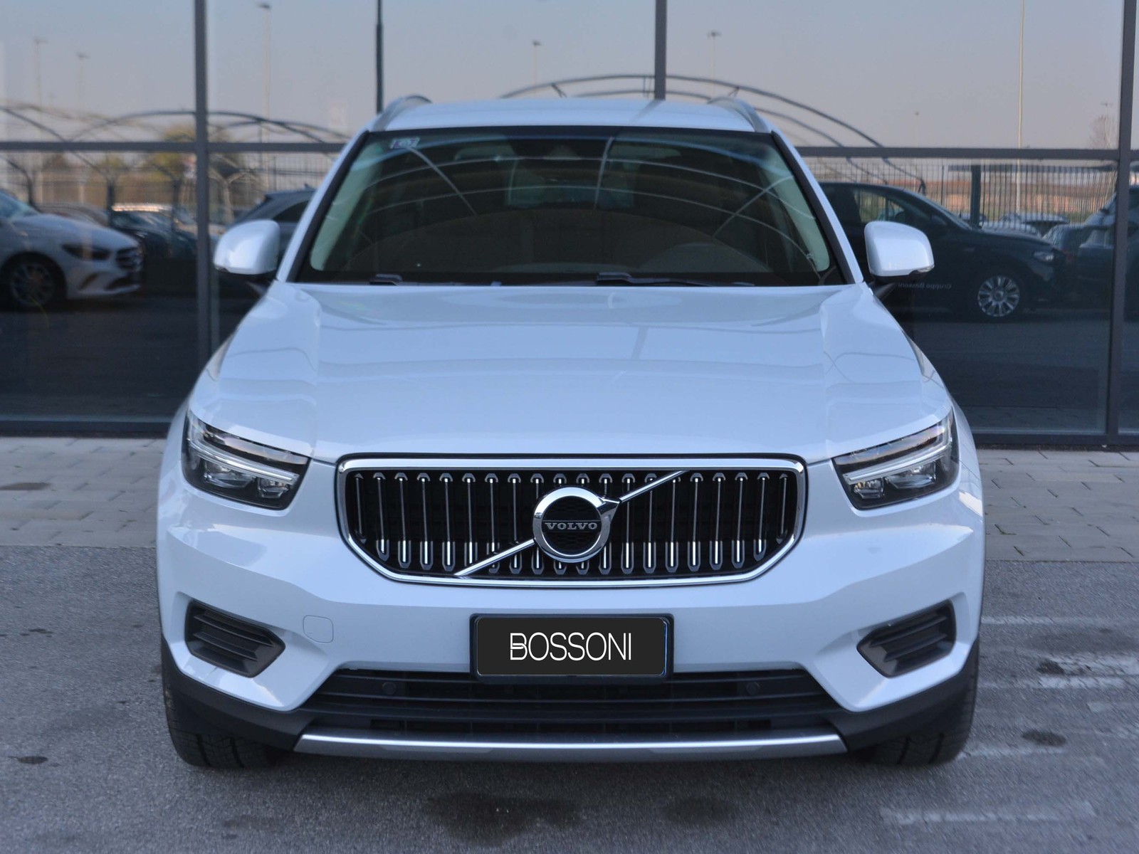 2 - Volvo XC40 1.5 t5 recharge plug-in-hybrid inscription expression geartronic my21