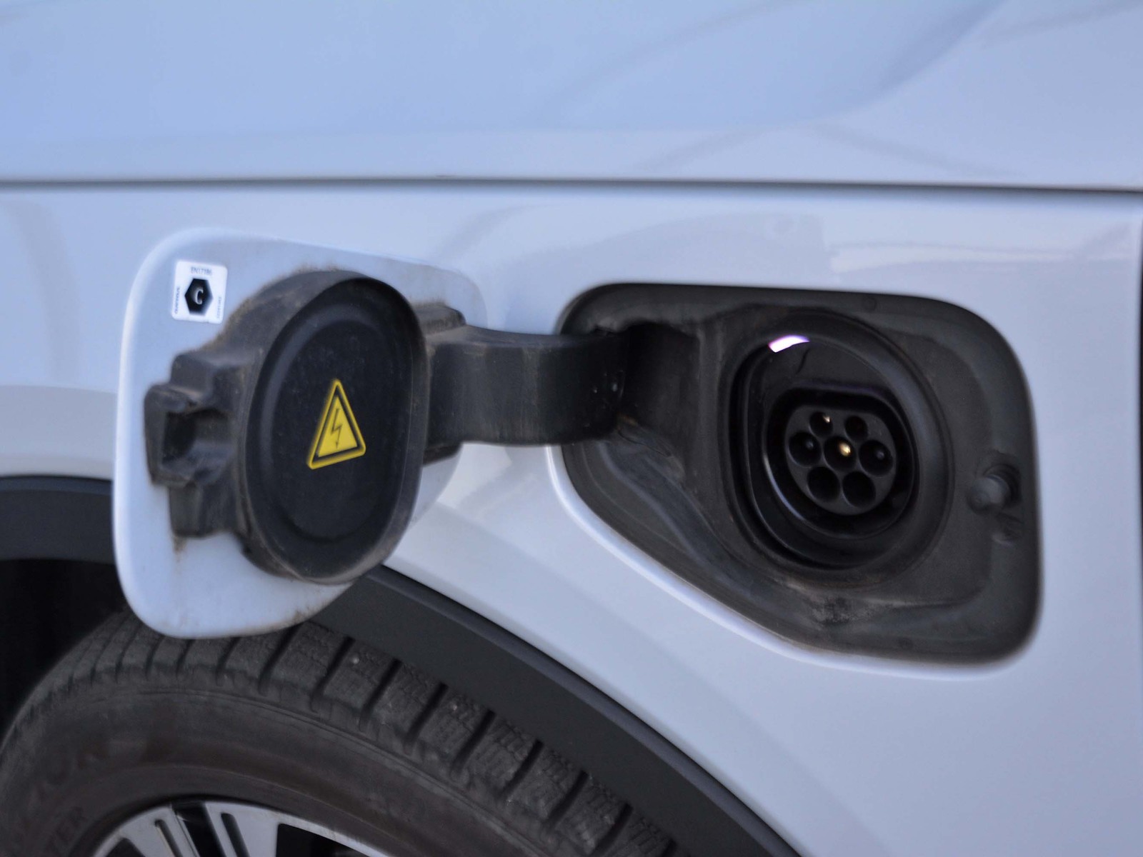14 - Volvo XC40 1.5 t5 recharge plug-in-hybrid inscription expression geartronic my21