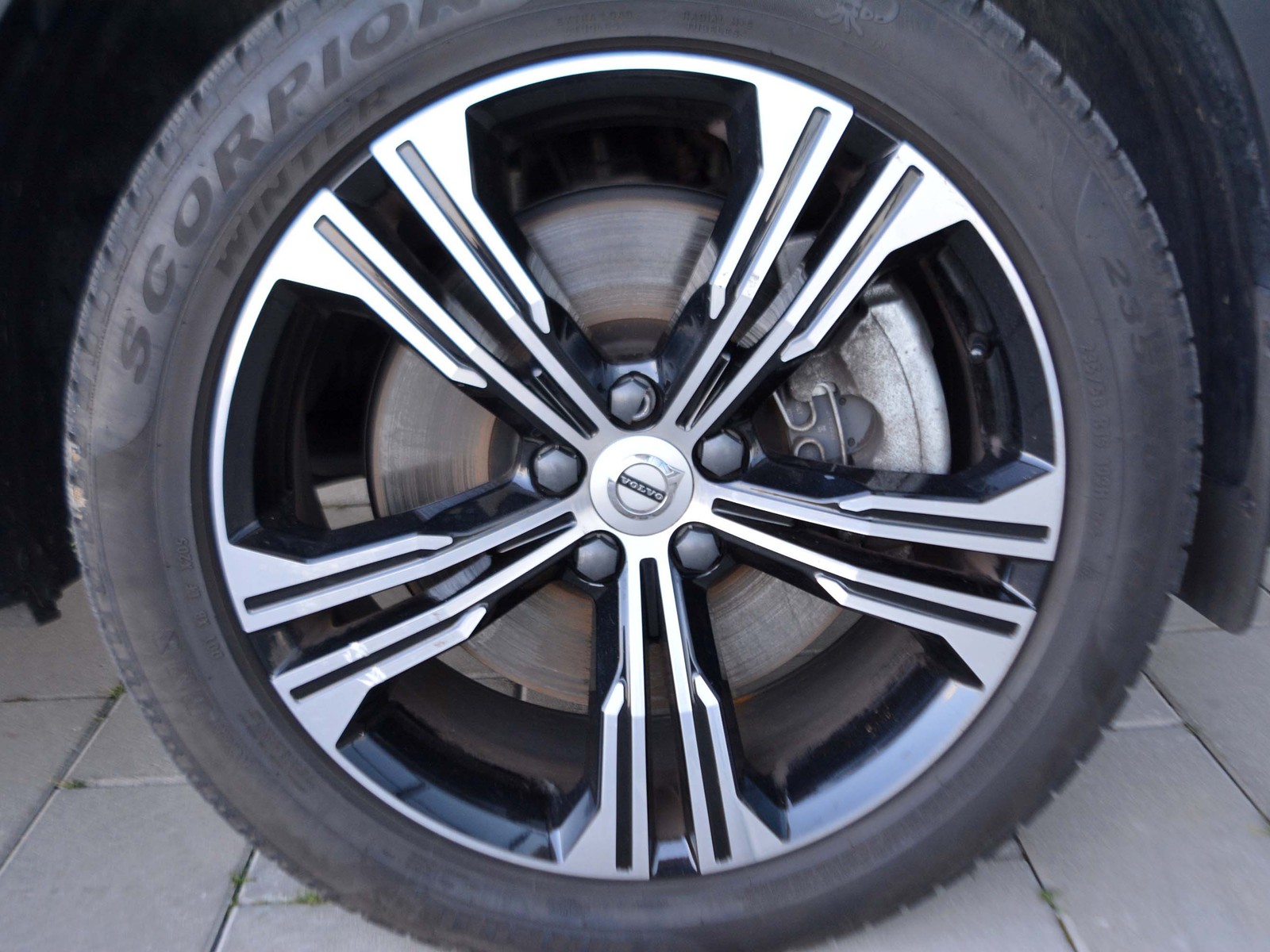 17 - Volvo XC40 1.5 t5 recharge plug-in-hybrid inscription expression geartronic my21