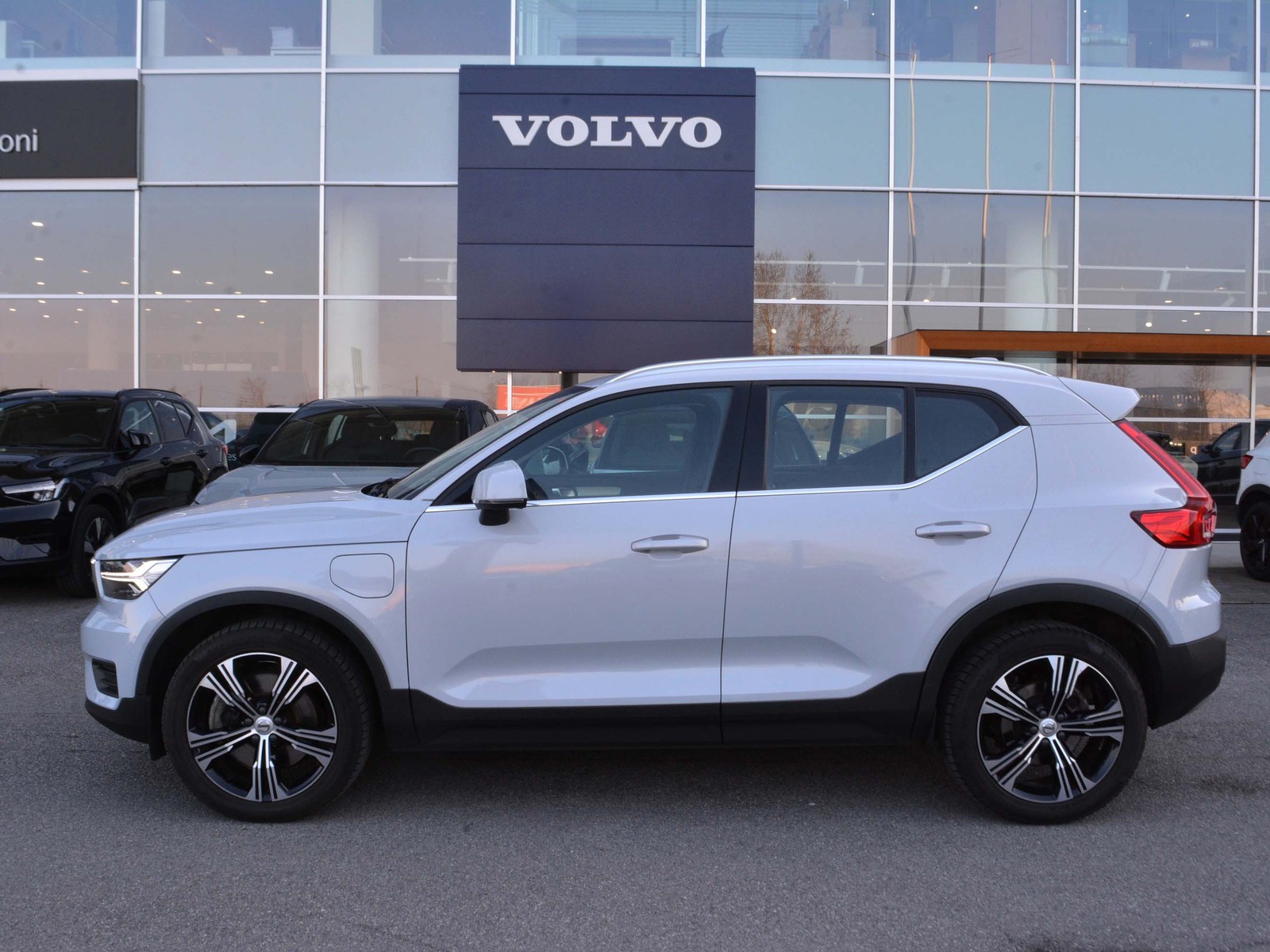24 - Volvo XC40 1.5 t5 recharge plug-in-hybrid inscription expression geartronic my21