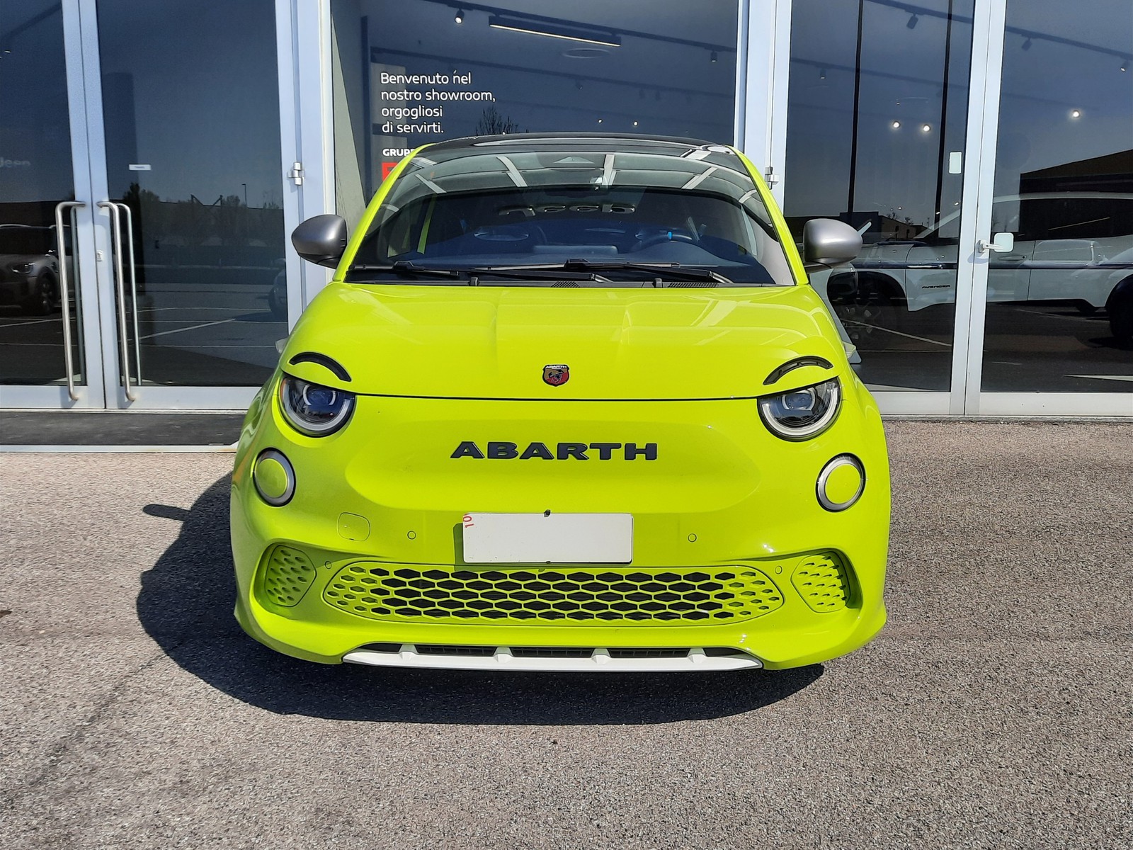 2 - Abarth 500e 42 kwh scorpionissima