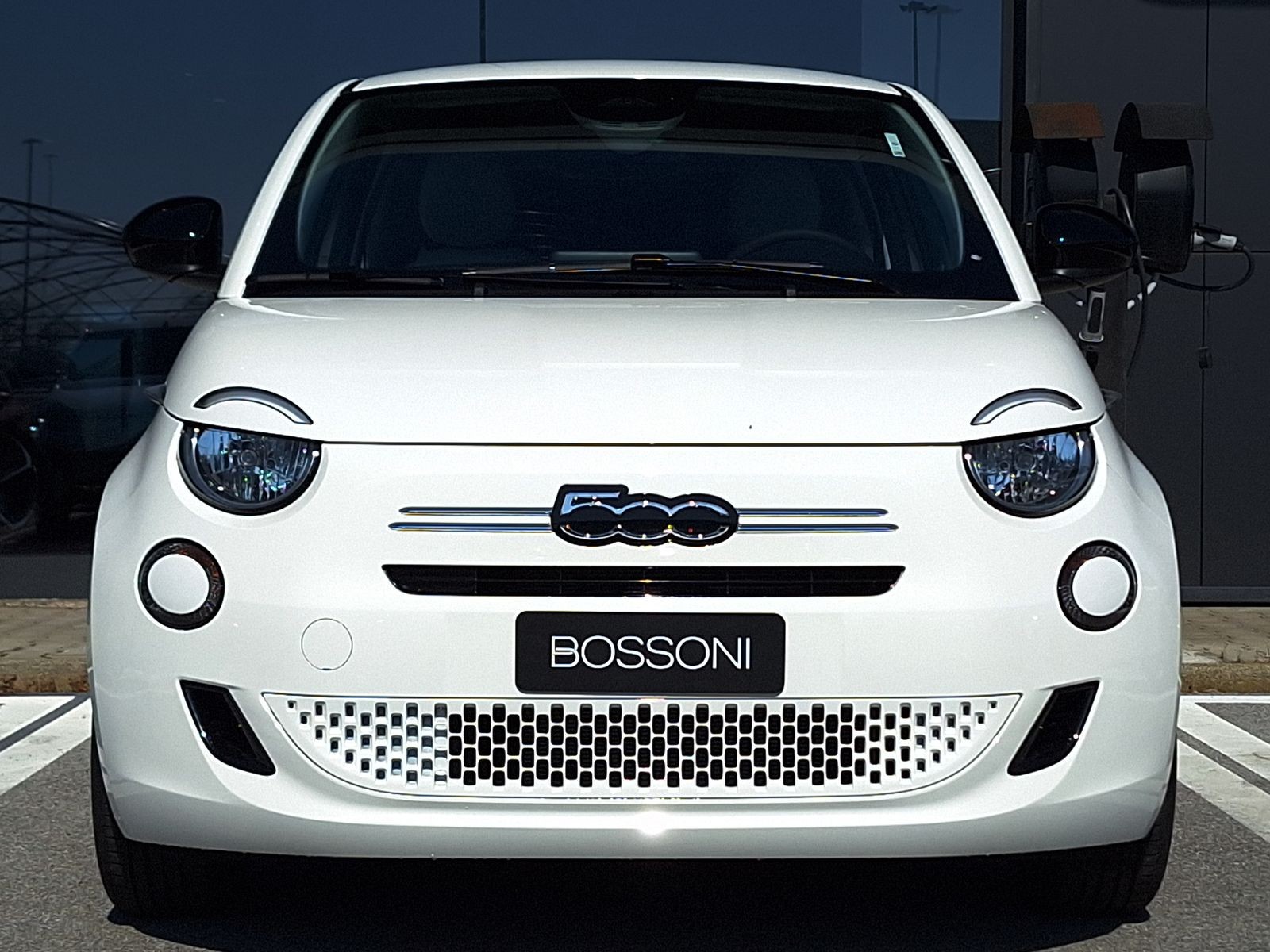 2 - Fiat 500 1.0 hybrid icon