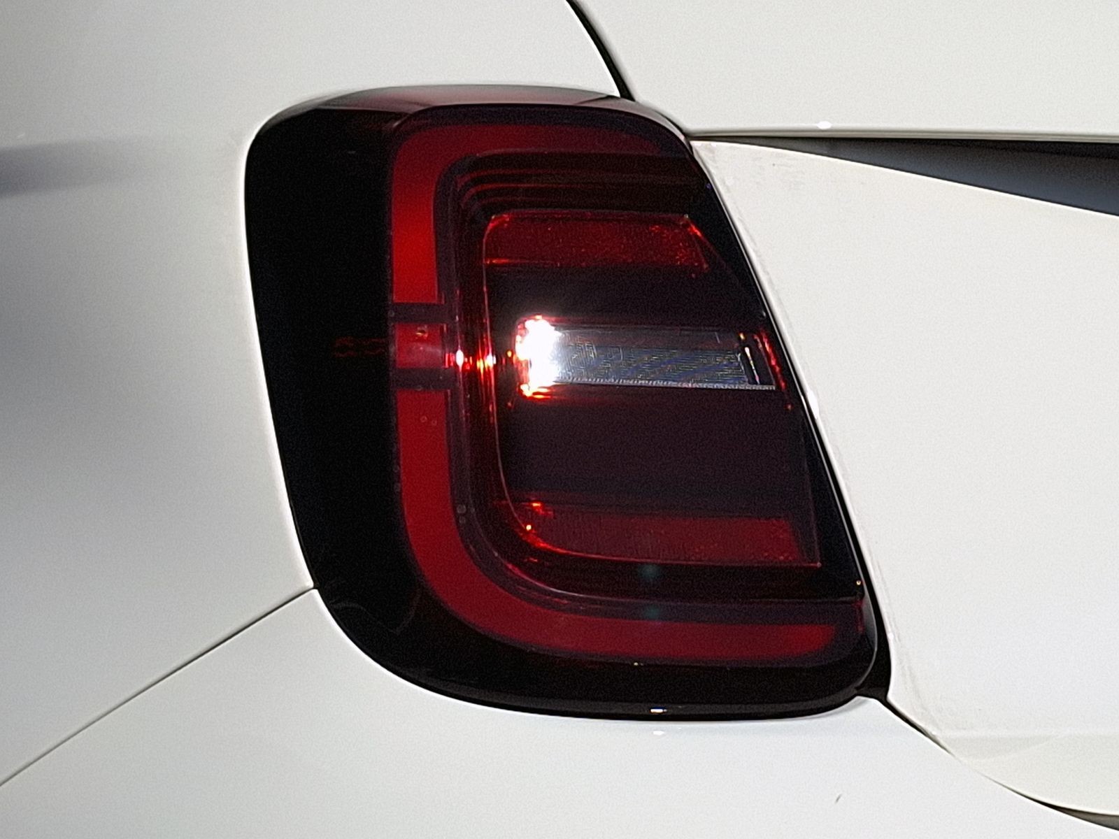 15 - Fiat 500 1.0 hybrid icon