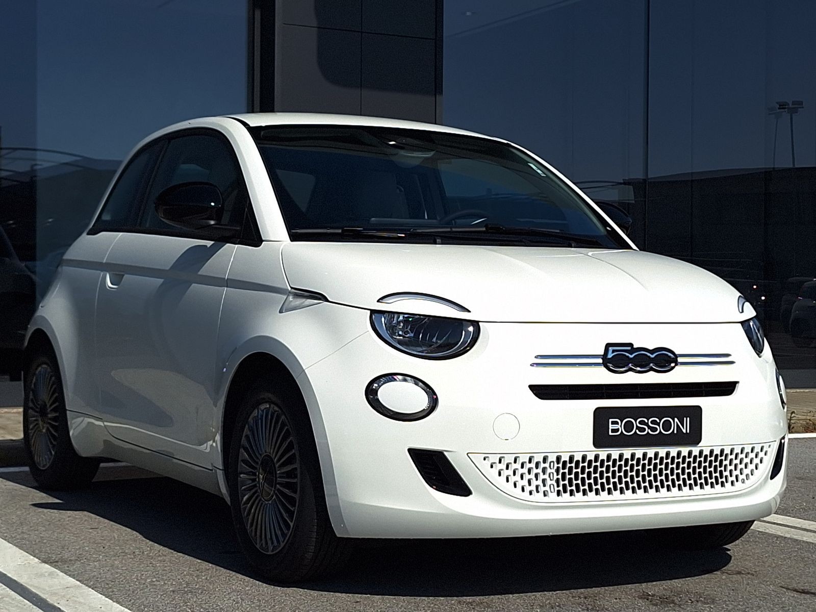 3 - Fiat 500 1.0 hybrid icon