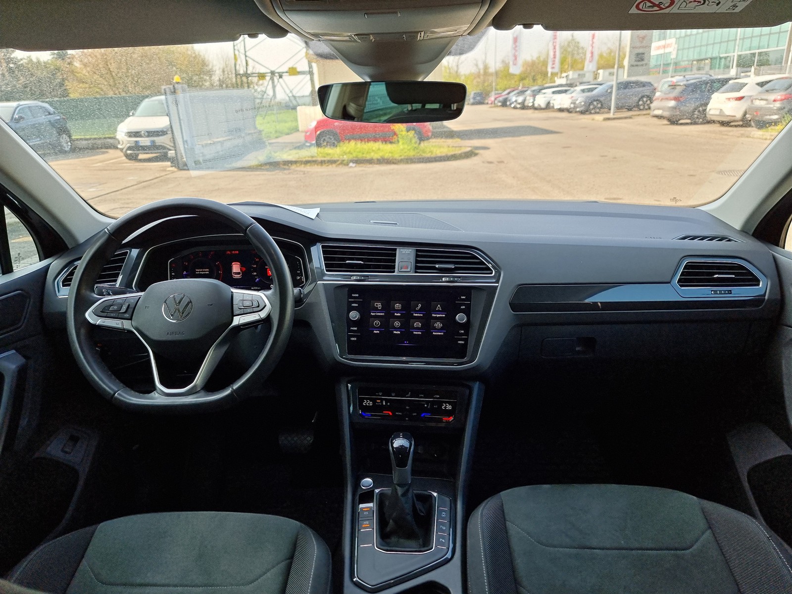 15 - Volkswagen Tiguan 1.5 tsi act 150cv elegance dsg
