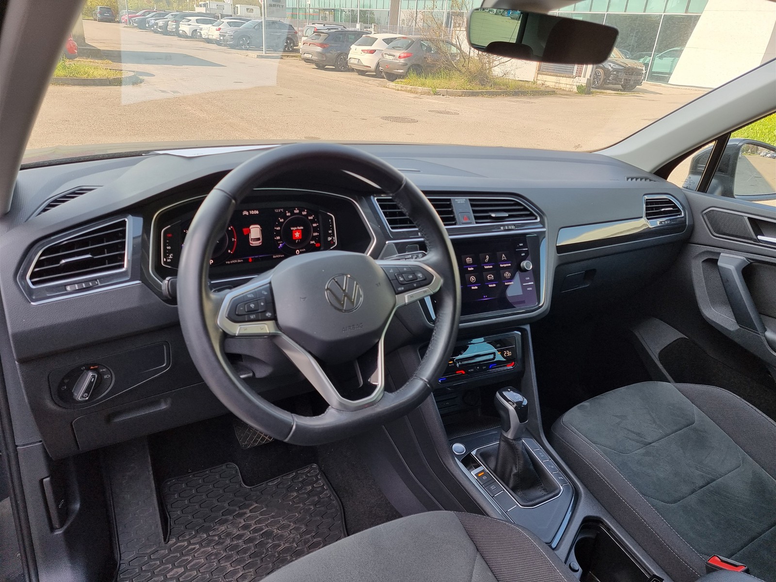 6 - Volkswagen Tiguan 1.5 tsi act 150cv elegance dsg