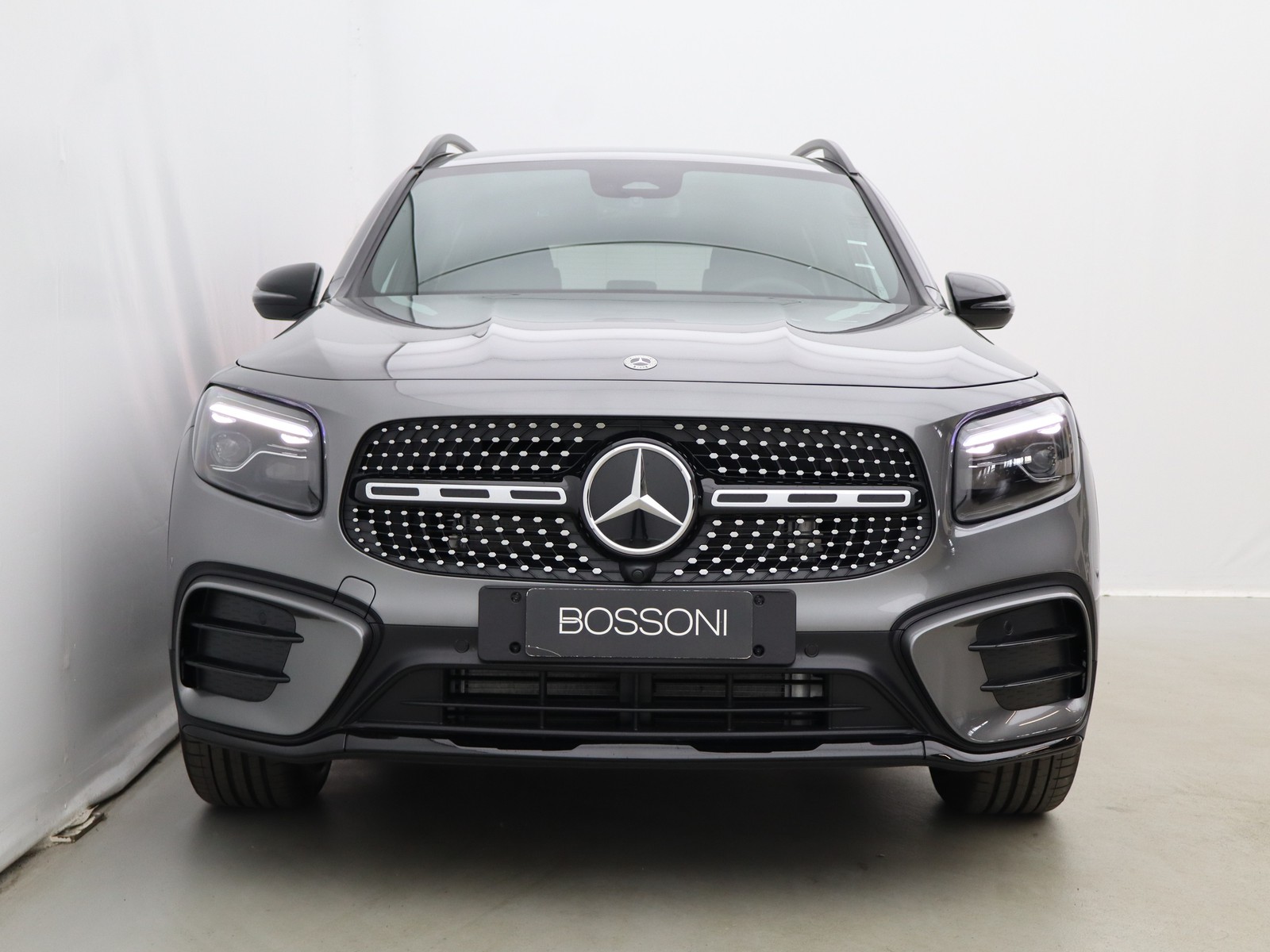 2 - Mercedes GLB 200 d amg line advanced plus 8g-dct