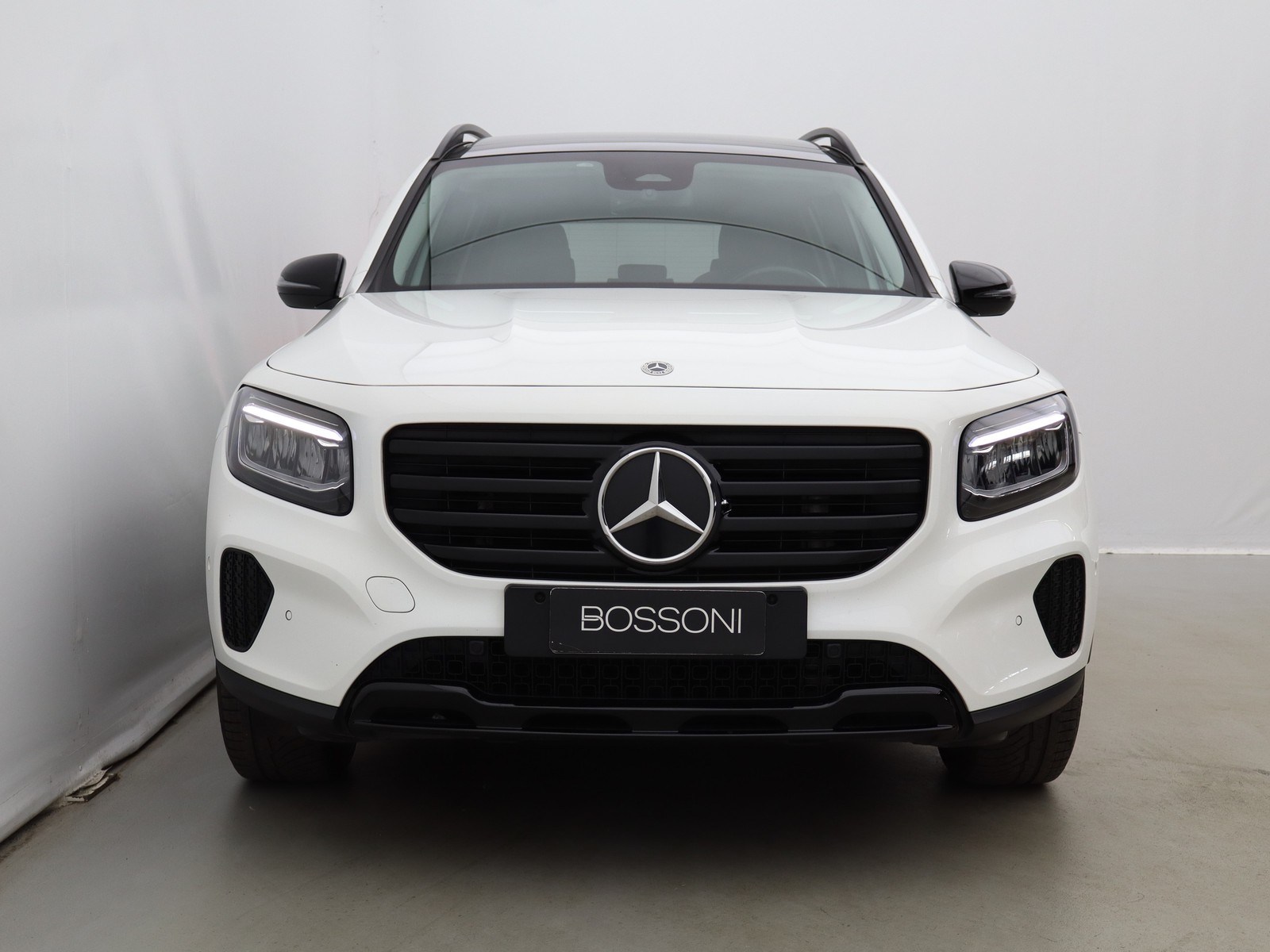 2 - Mercedes GLB 200 d progressive advanced plus 8g-dct