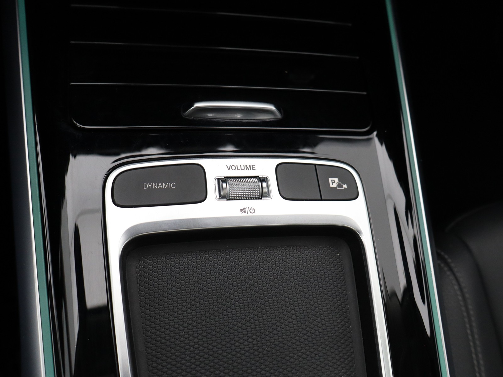 14 - Mercedes GLB 200 d progressive advanced plus 8g-dct