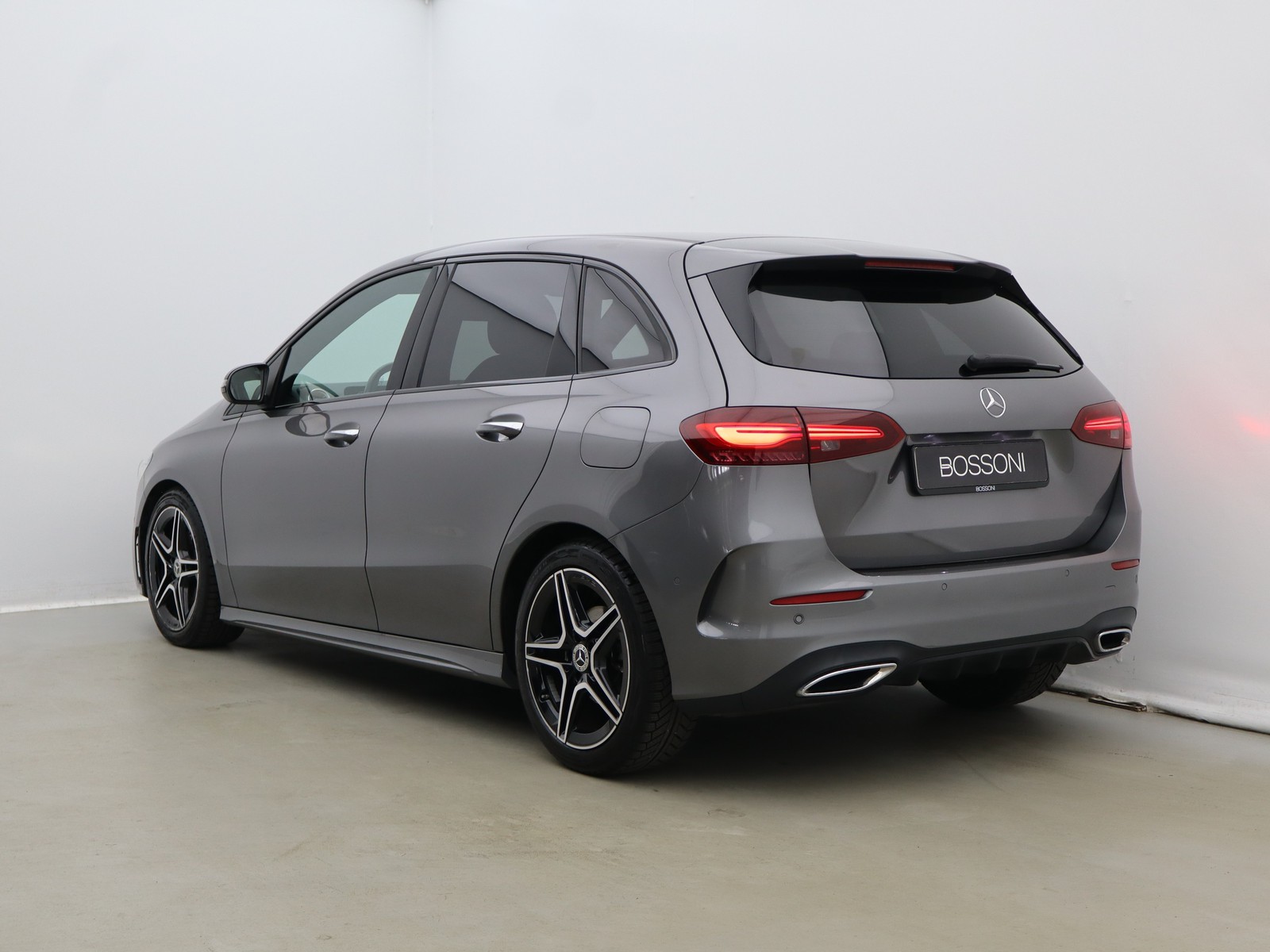 5 - Mercedes Classe B 180 d amg line premium 8g-dct