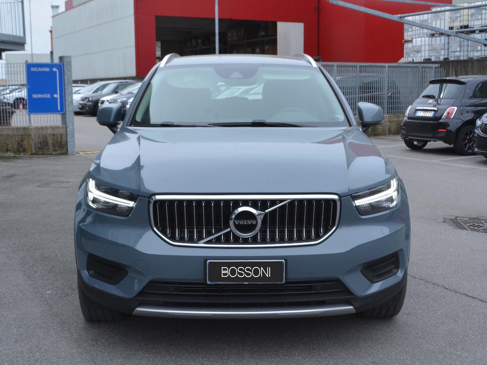 2 - Volvo XC40 1.5 t4 recharge plug-in-hybrid inscription expression geartronic my21