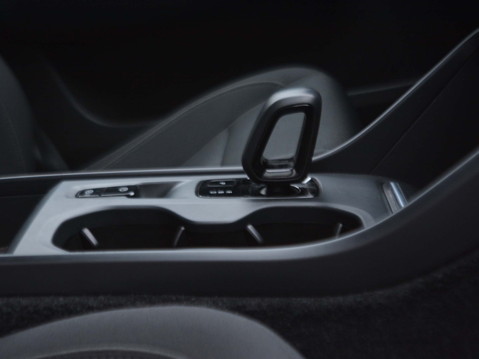 12 - Volvo XC40 1.5 t4 recharge plug-in-hybrid inscription expression geartronic my21