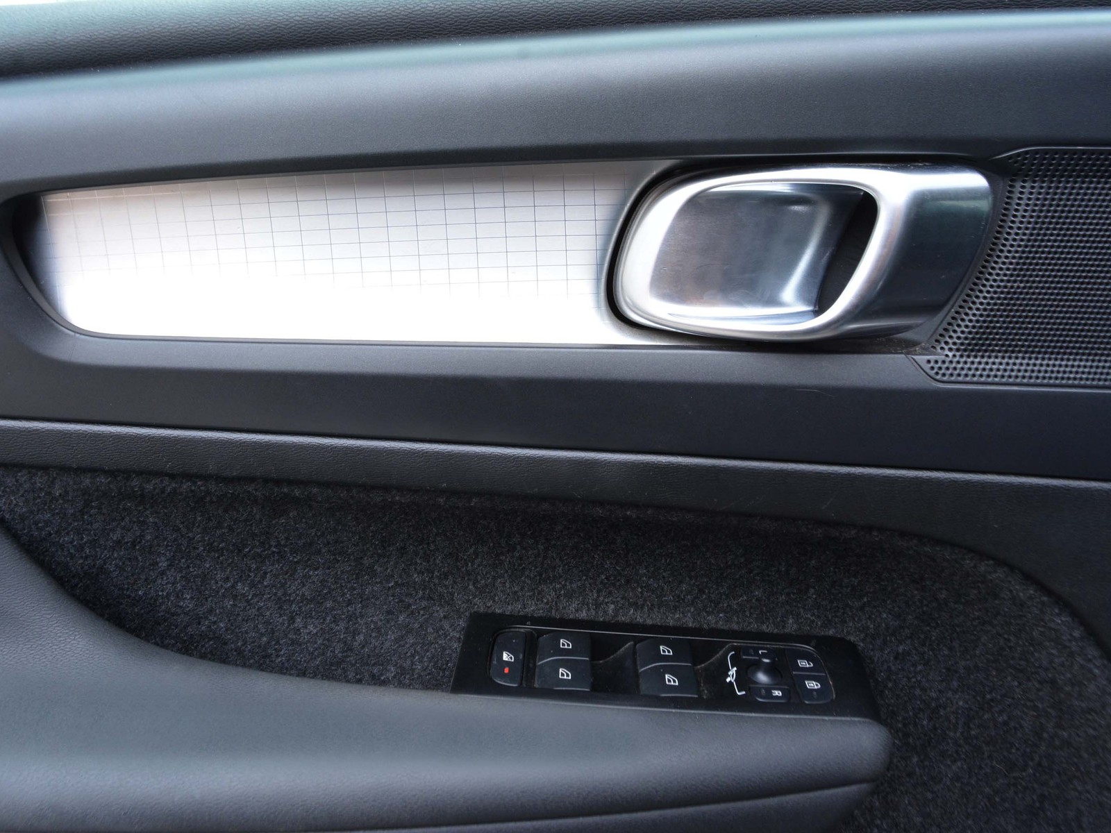 15 - Volvo XC40 1.5 t4 recharge plug-in-hybrid inscription expression geartronic my21