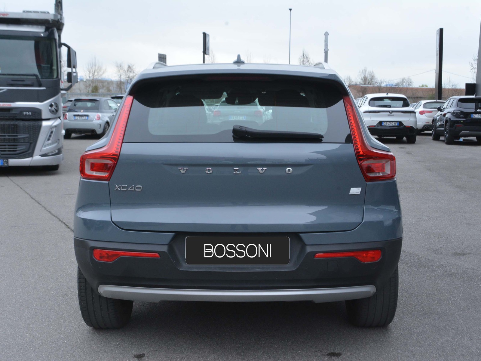 4 - Volvo XC40 1.5 t4 recharge plug-in-hybrid inscription expression geartronic my21