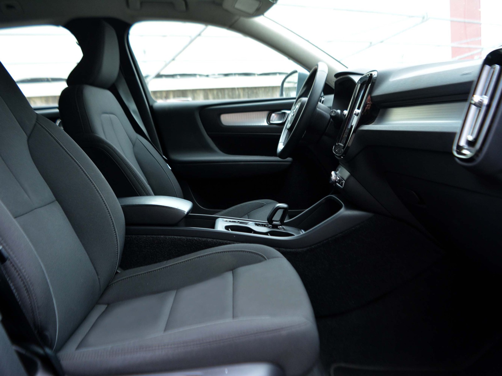 5 - Volvo XC40 1.5 t4 recharge plug-in-hybrid inscription expression geartronic my21