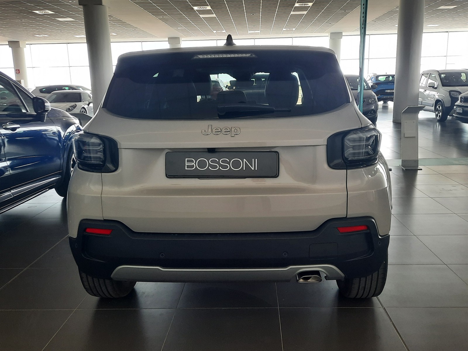 4 - Jeep Avenger 1.2 turbo 100cv summit fwd