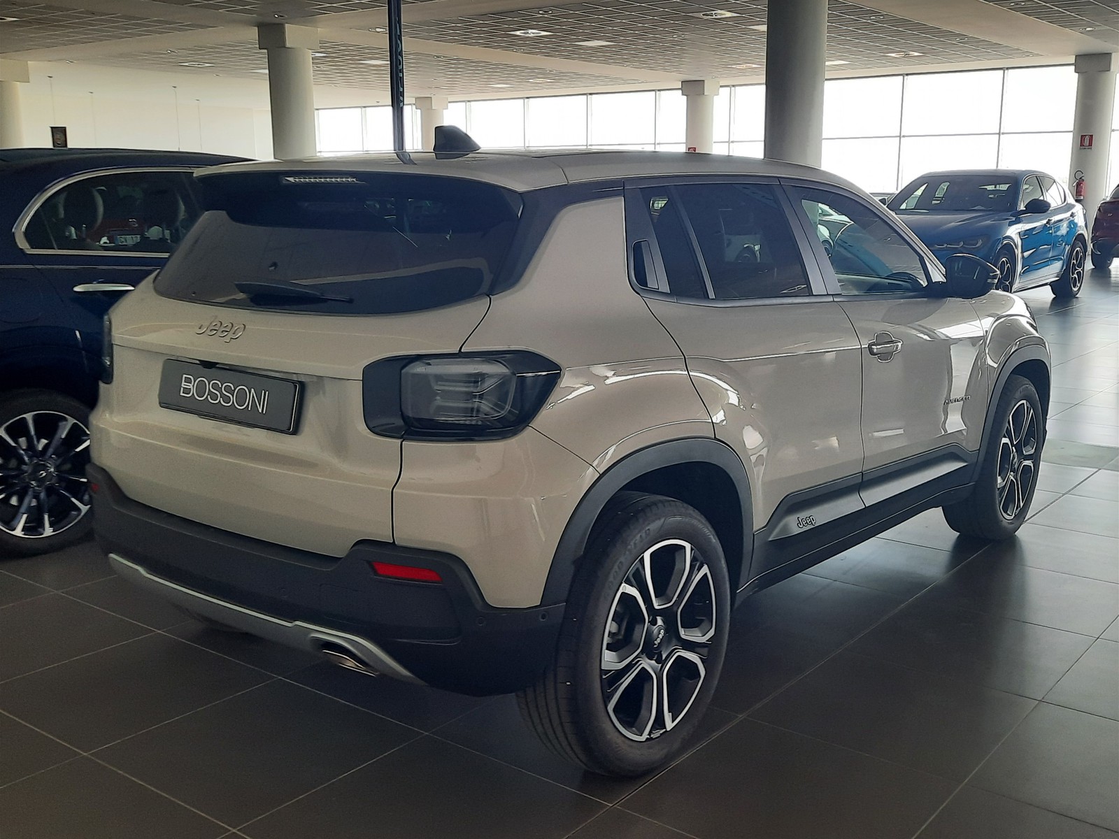 3 - Jeep Avenger 1.2 turbo 100cv summit fwd