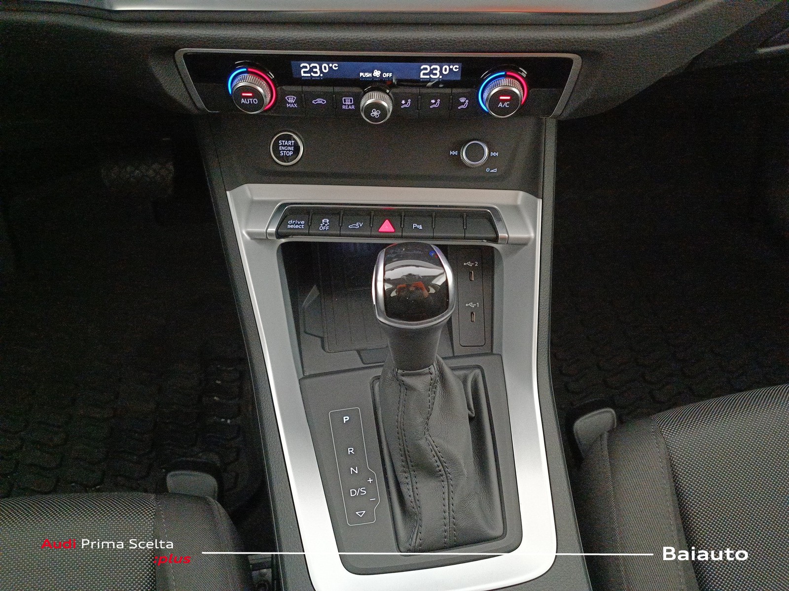 12 - Audi Q3 45 1.4 tfsi e s line edition s tronic