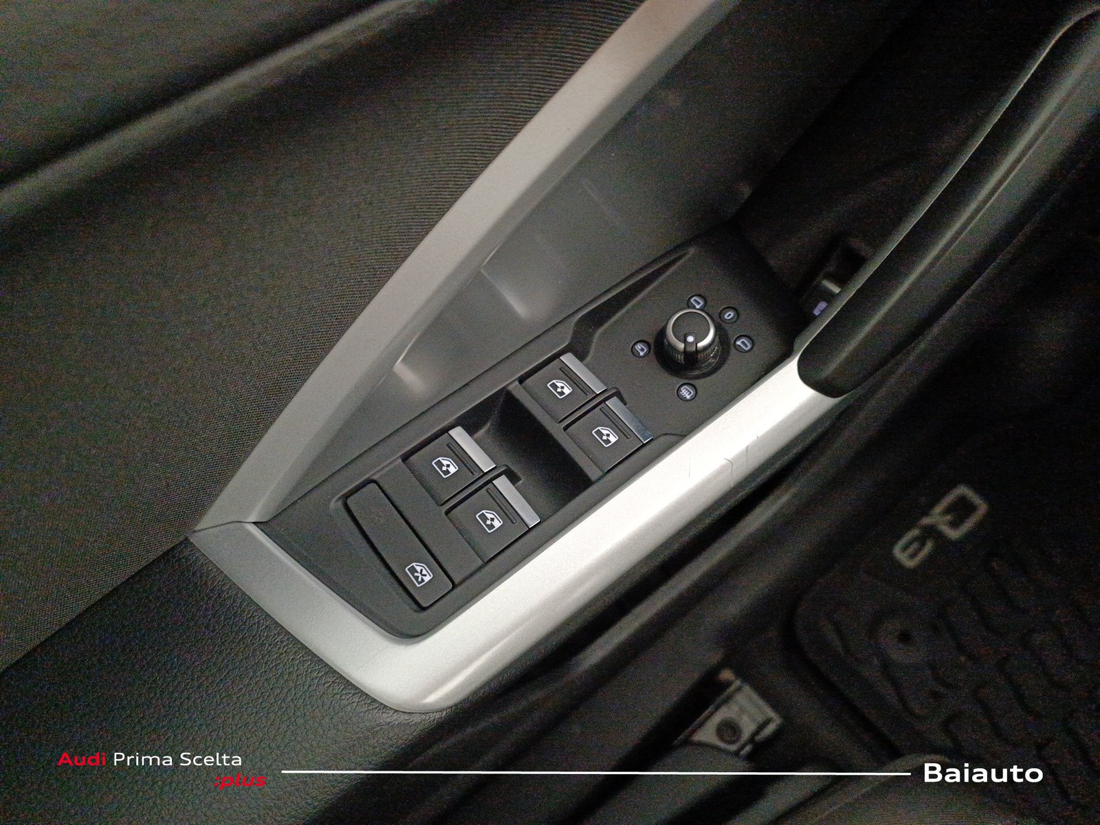 20 - Audi Q3 45 1.4 tfsi e s line edition s tronic