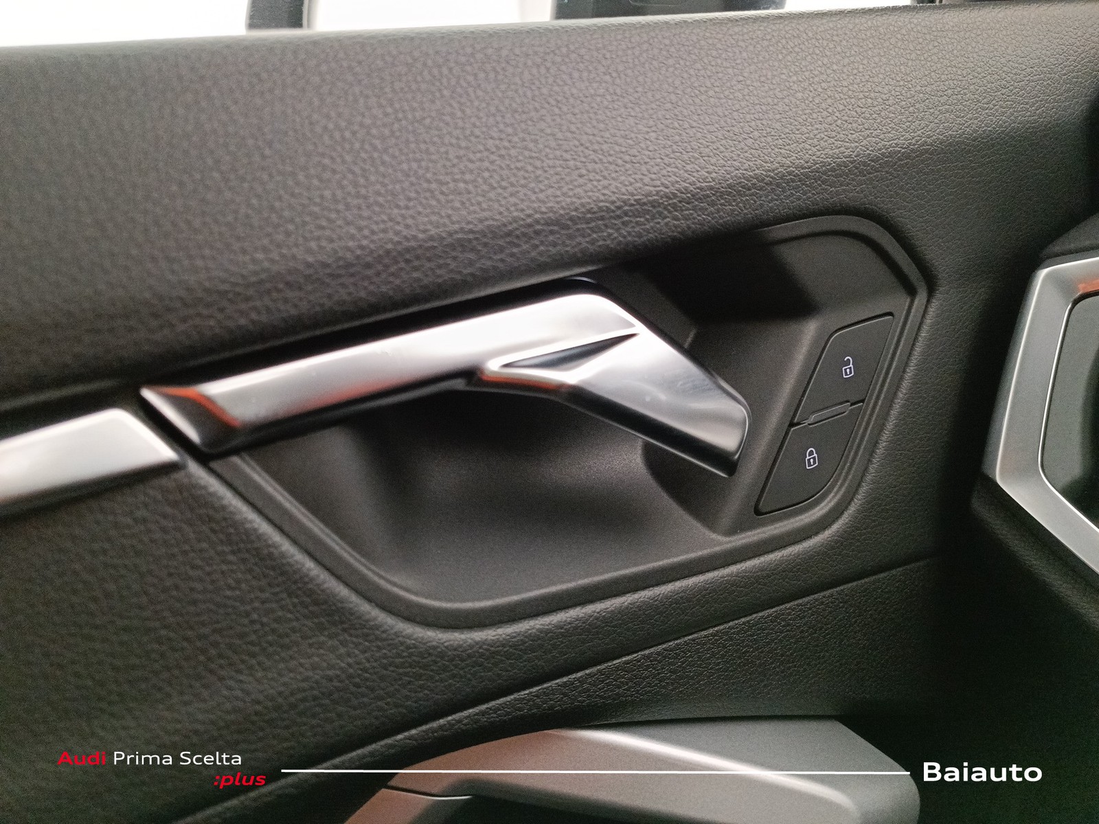 21 - Audi Q3 45 1.4 tfsi e s line edition s tronic