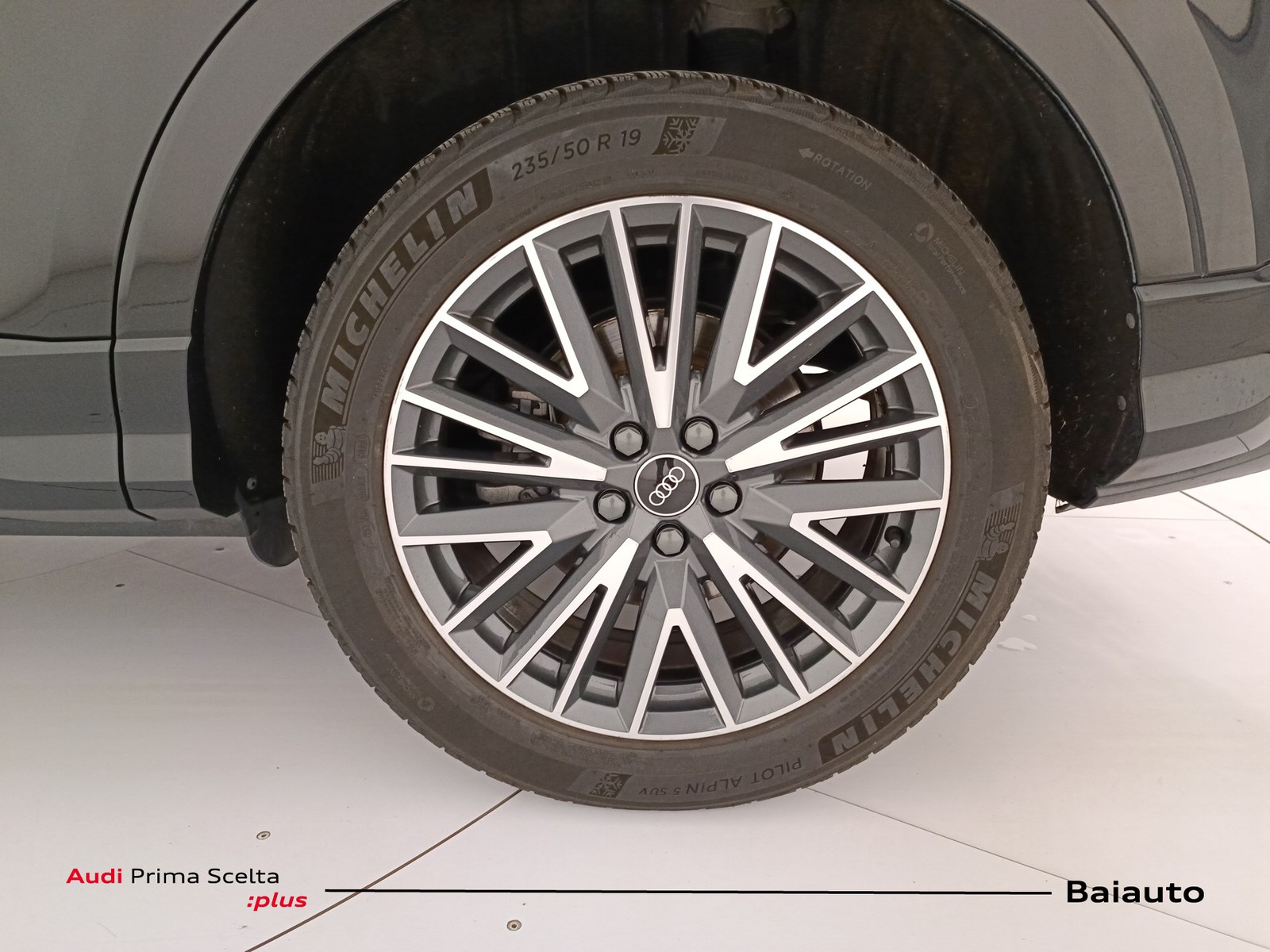 29 - Audi Q3 45 1.4 tfsi e s line edition s tronic