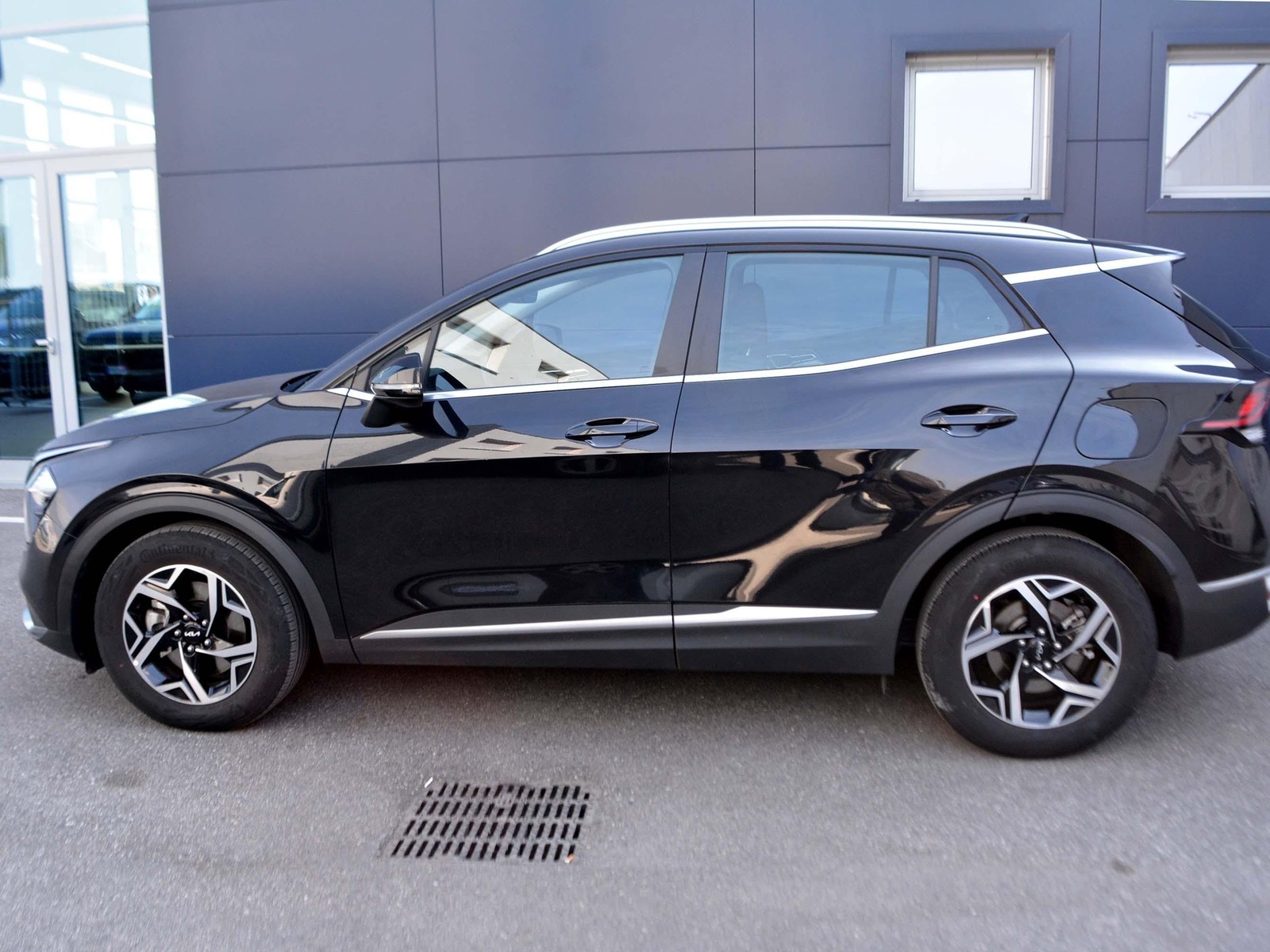 24 - Kia Sportage 1.6 crdi mhev business dct