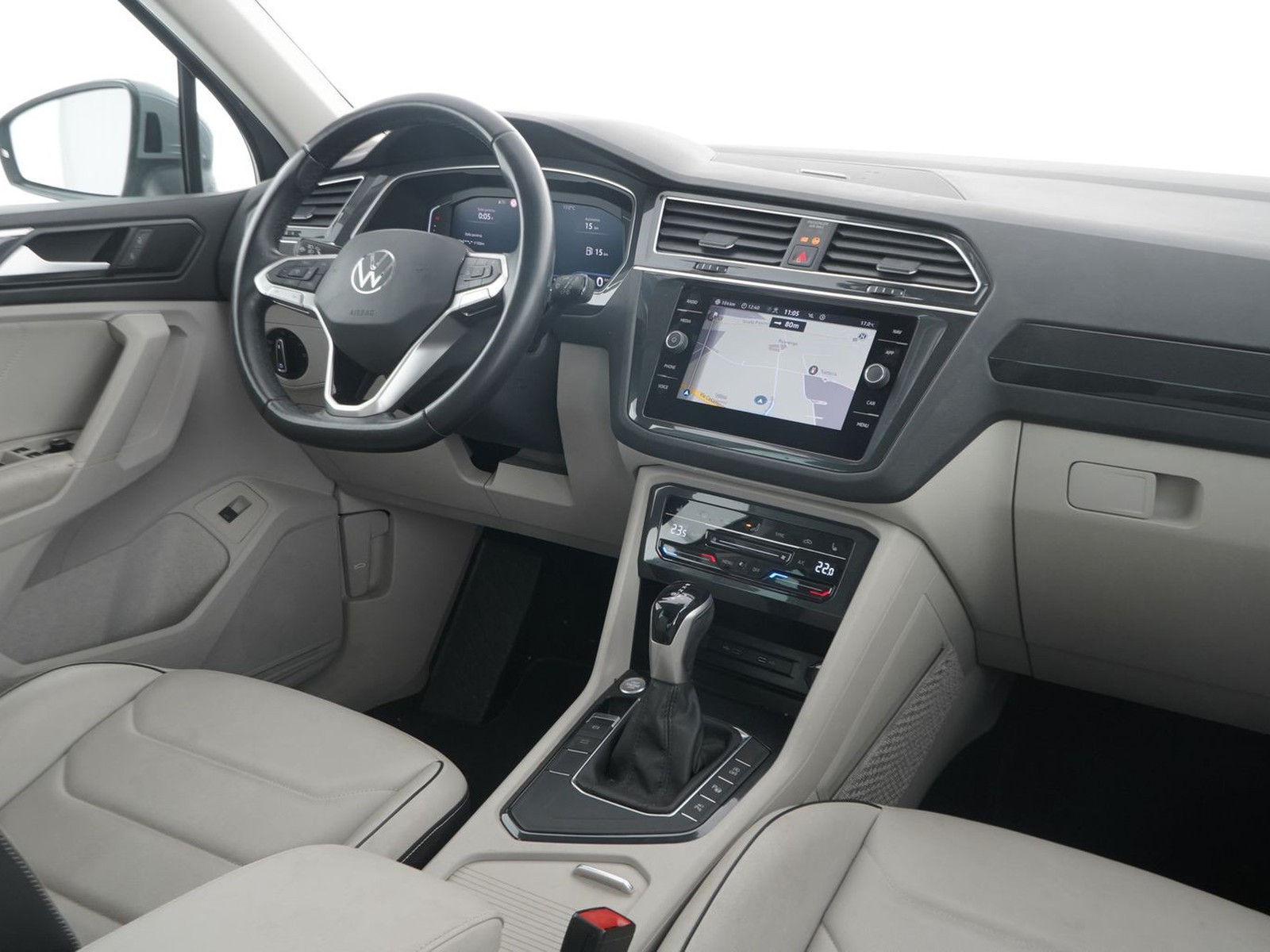 6 - Volkswagen Tiguan 1.5 tsi act 150cv elegance dsg