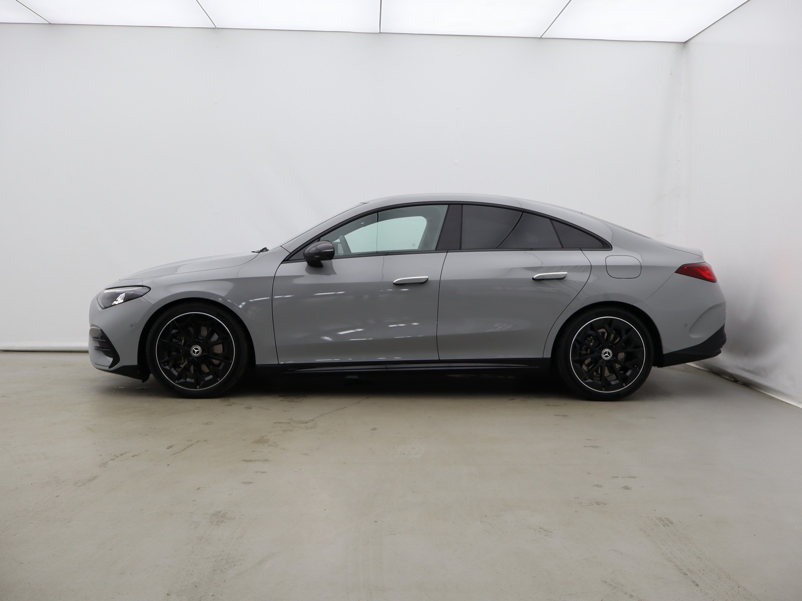 3 - Mercedes CLA 200 advanced plus 4matic auto