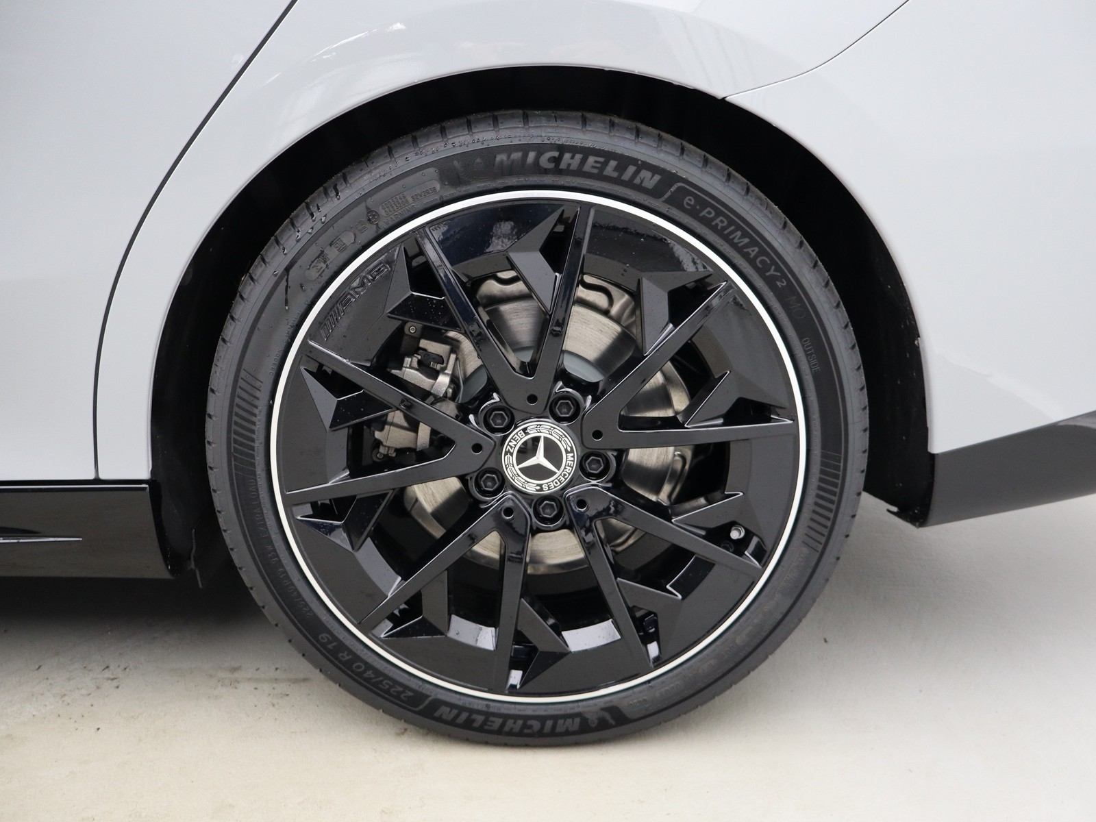 4 - Mercedes CLA 200 advanced plus 4matic auto