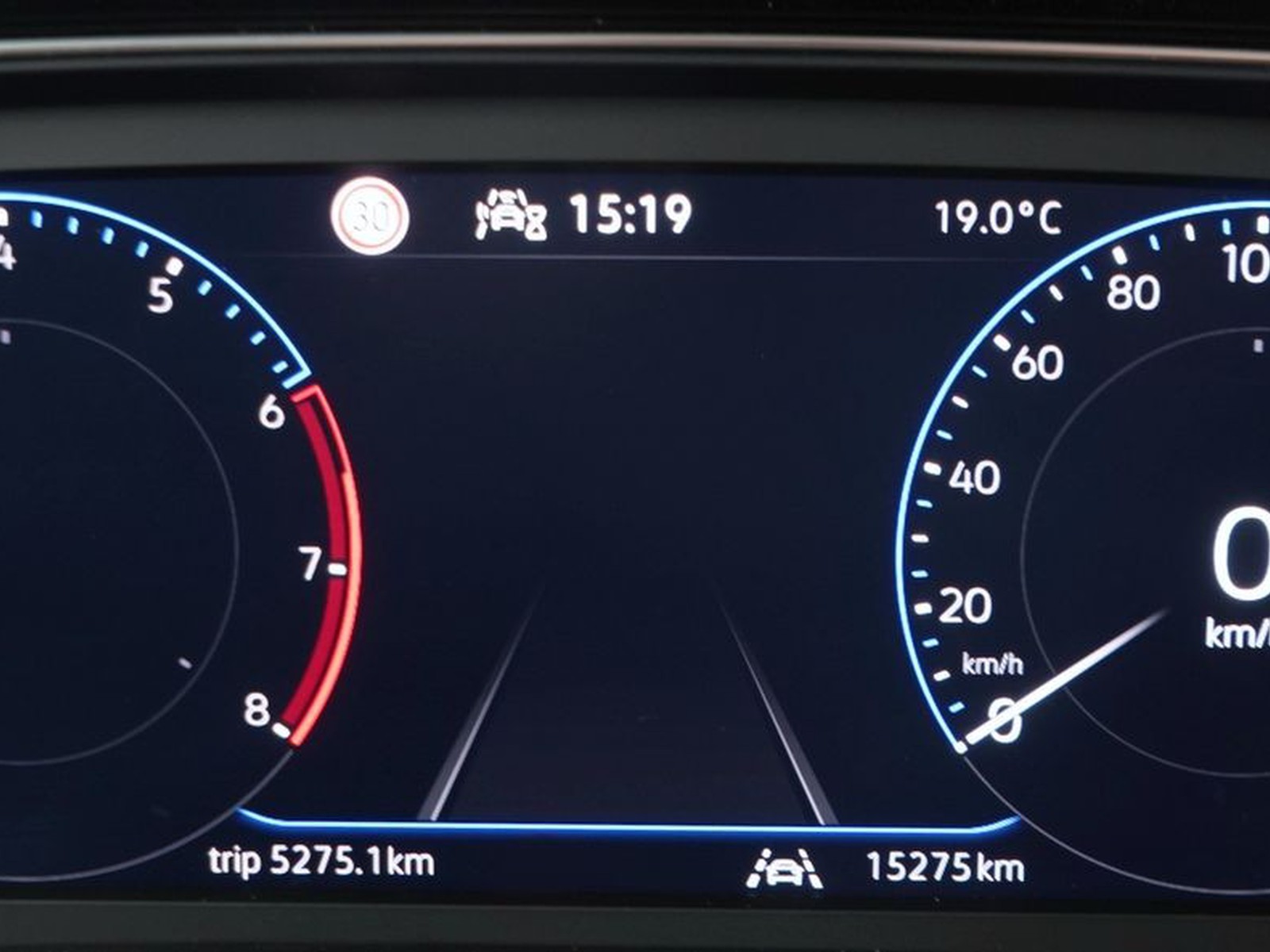 32 - Volkswagen Polo 1.0 tsi 95cv style