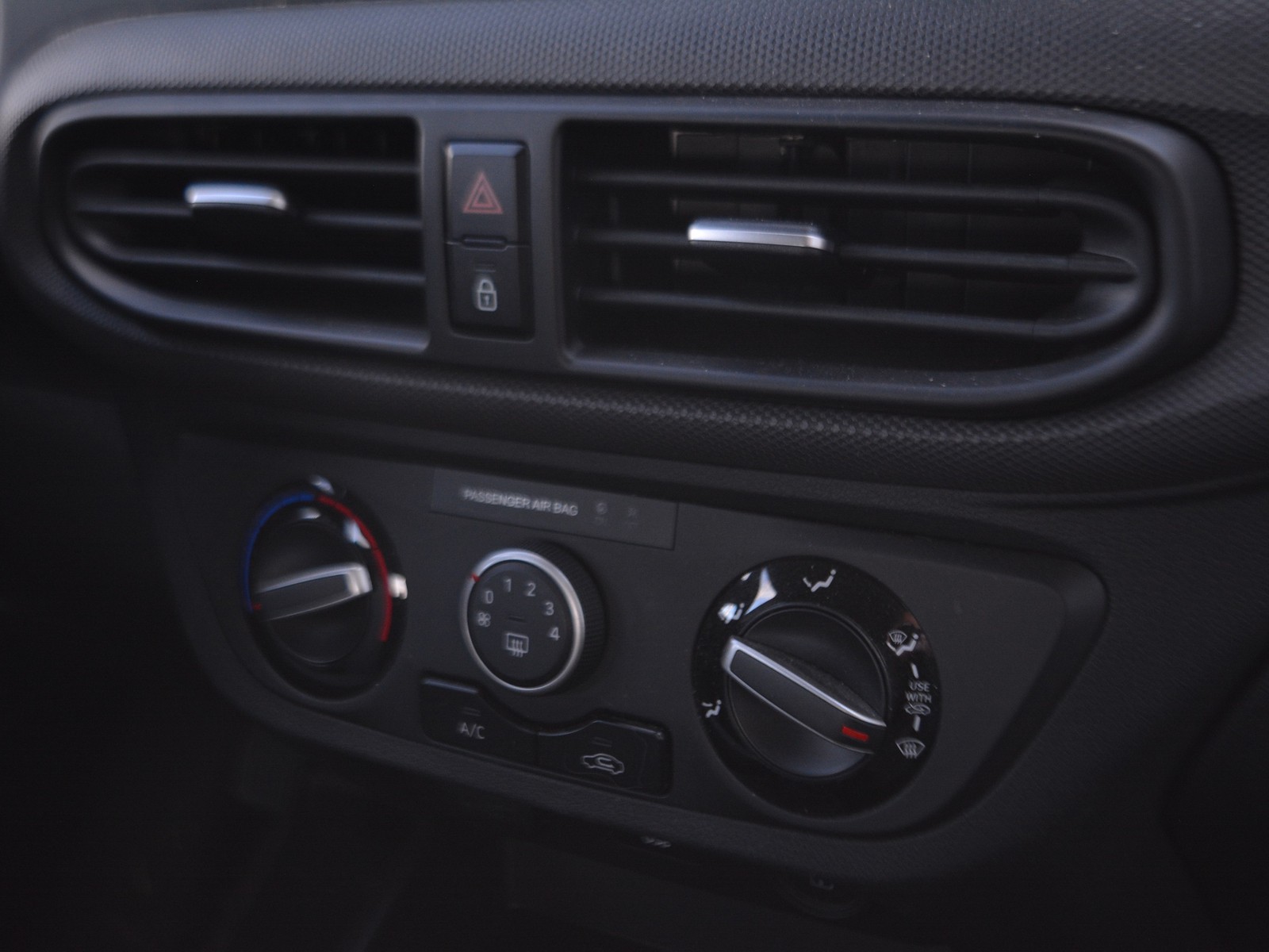 11 - Hyundai i10 1.0 mpi advanced plus pack