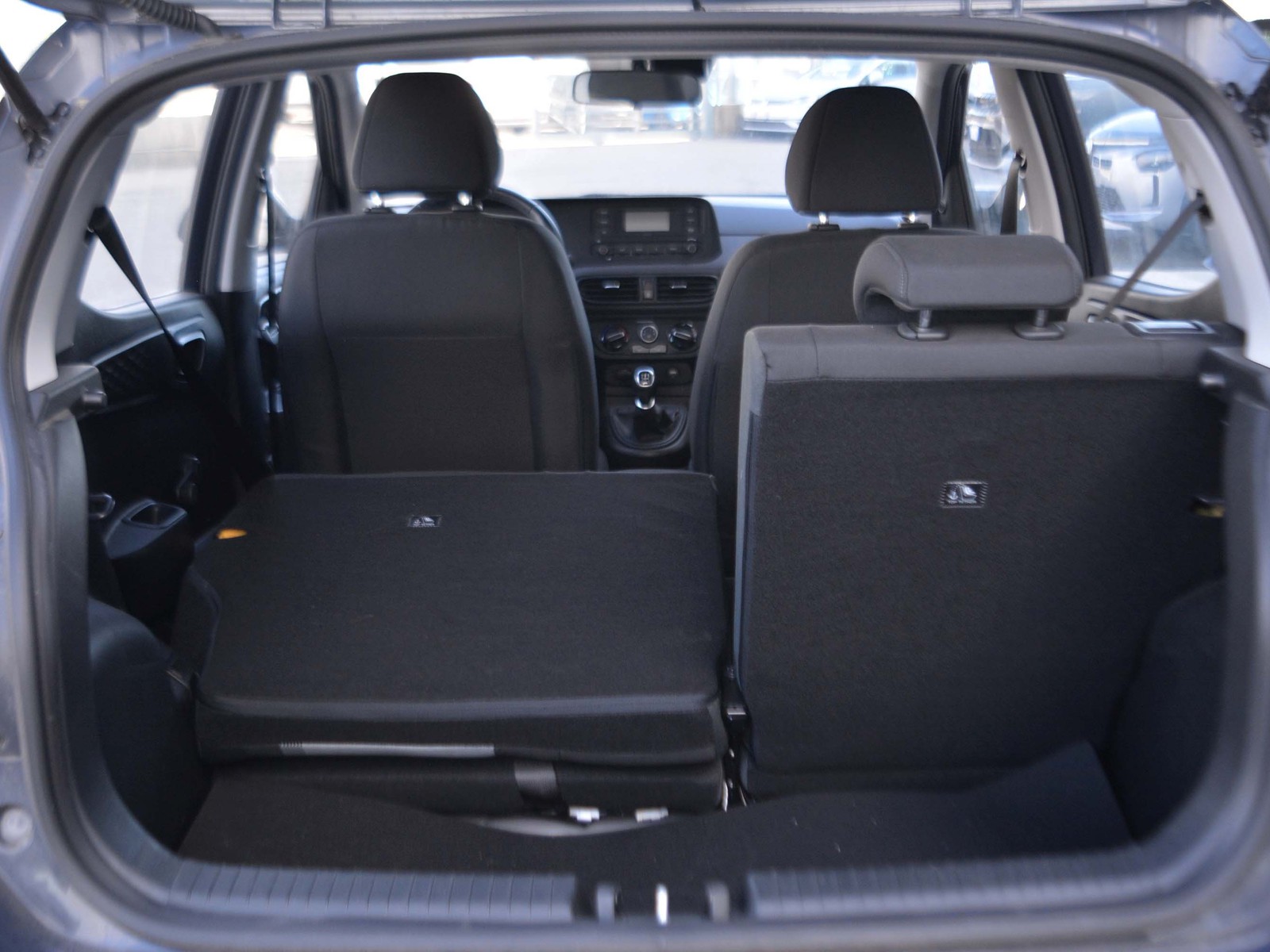 15 - Hyundai i10 1.0 mpi advanced plus pack